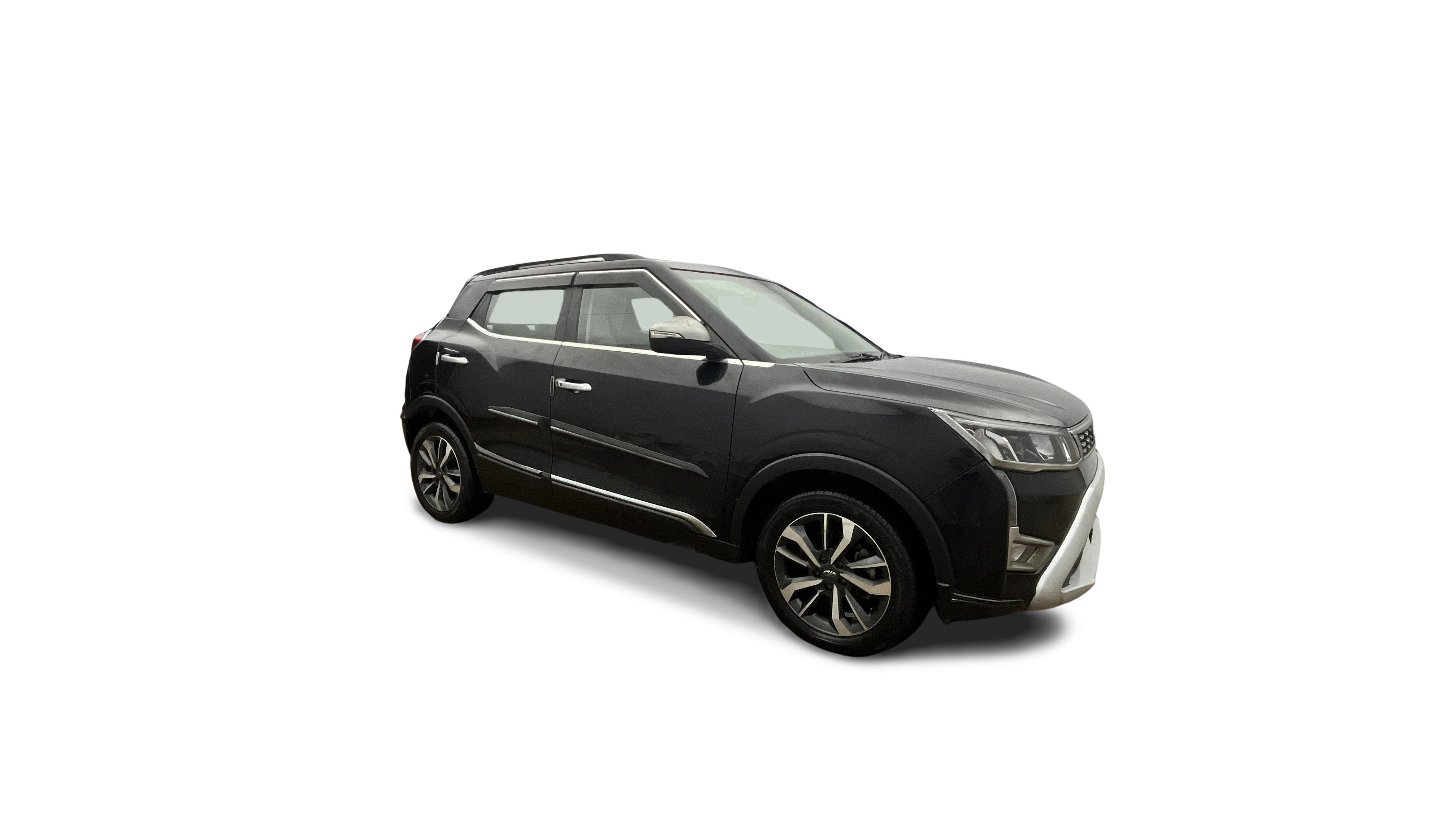 2022 Mahindra XUV300 - SUV - Petrol - Manual - ₹9.08 lakh