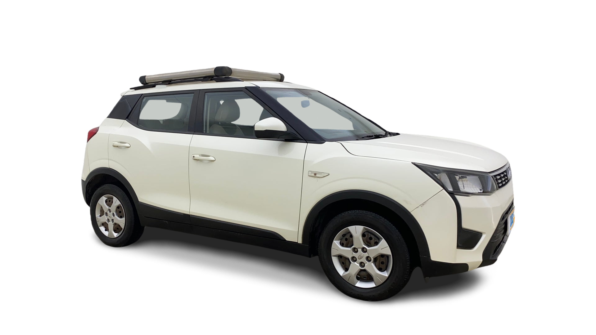 Mahindra XUV300-img