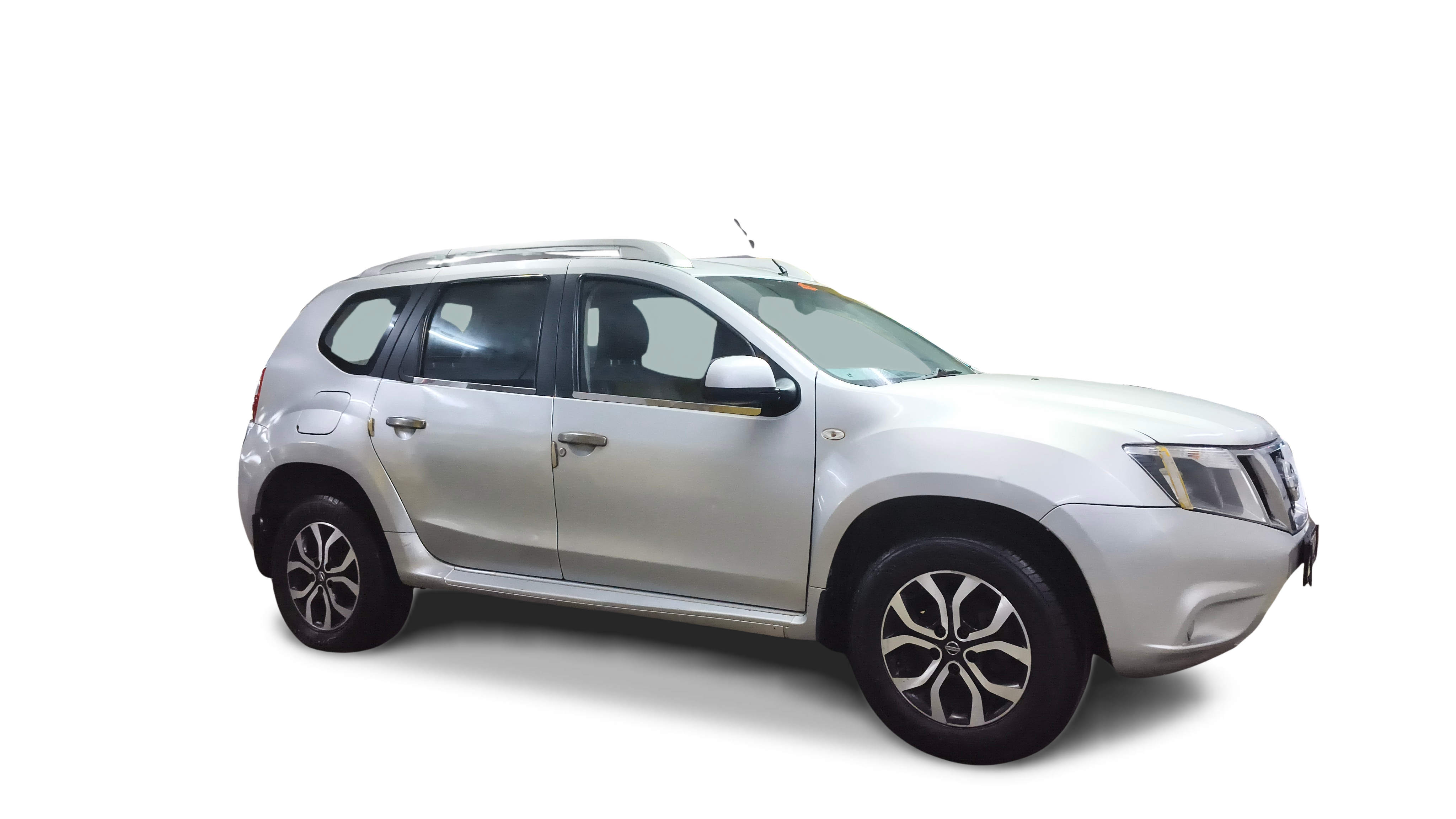 2014 Nissan Terrano - SUV - Diesel - Manual - ₹2.80 lakh