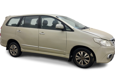 Toyota Innova-img
