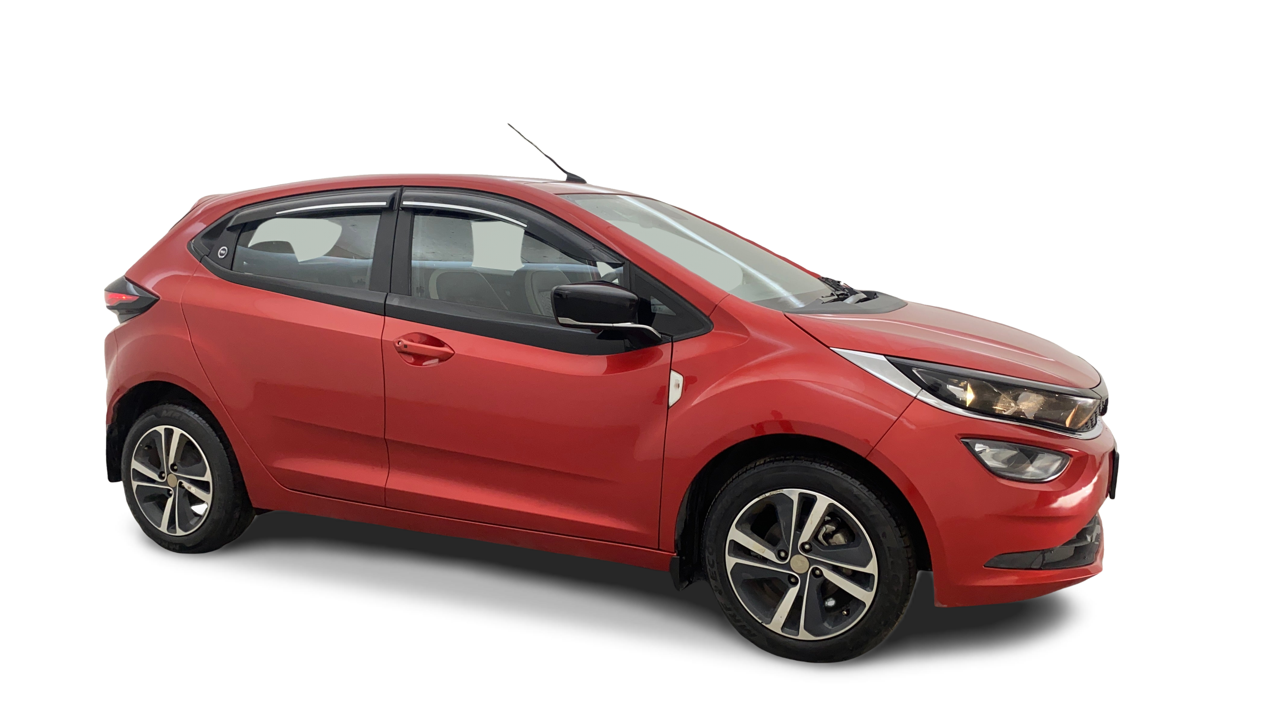 Tata ALTROZ-img