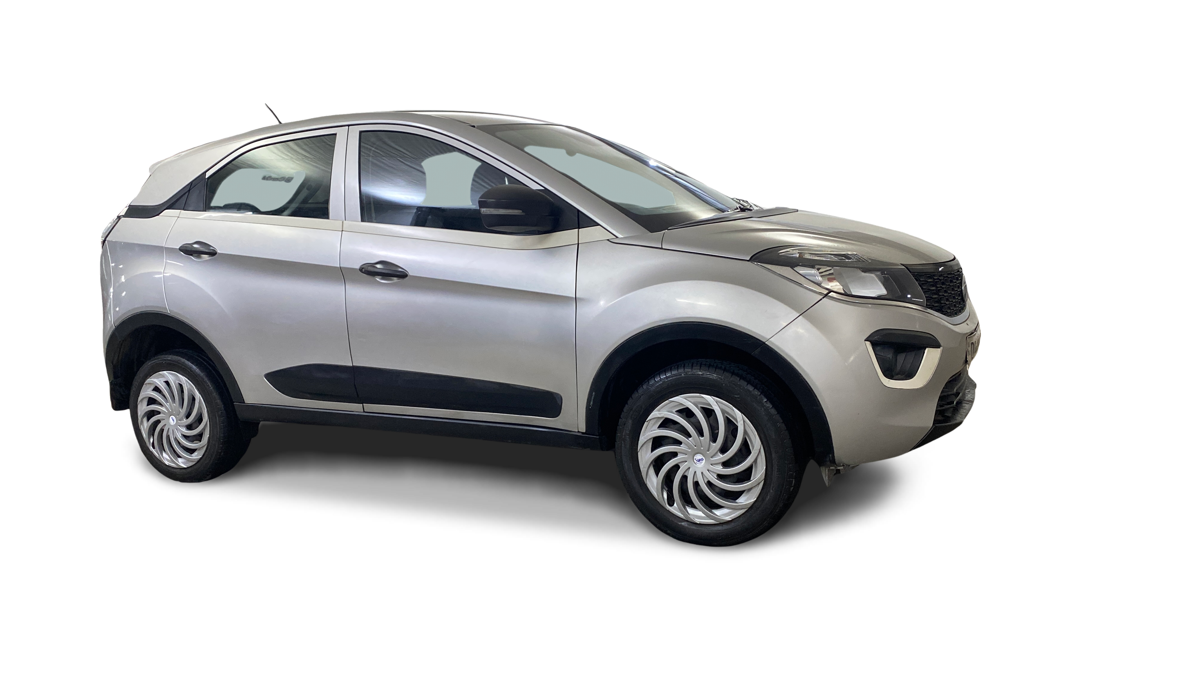 2018 Tata NEXON - SUV - Petrol - Manual - ₹3.83 lakh