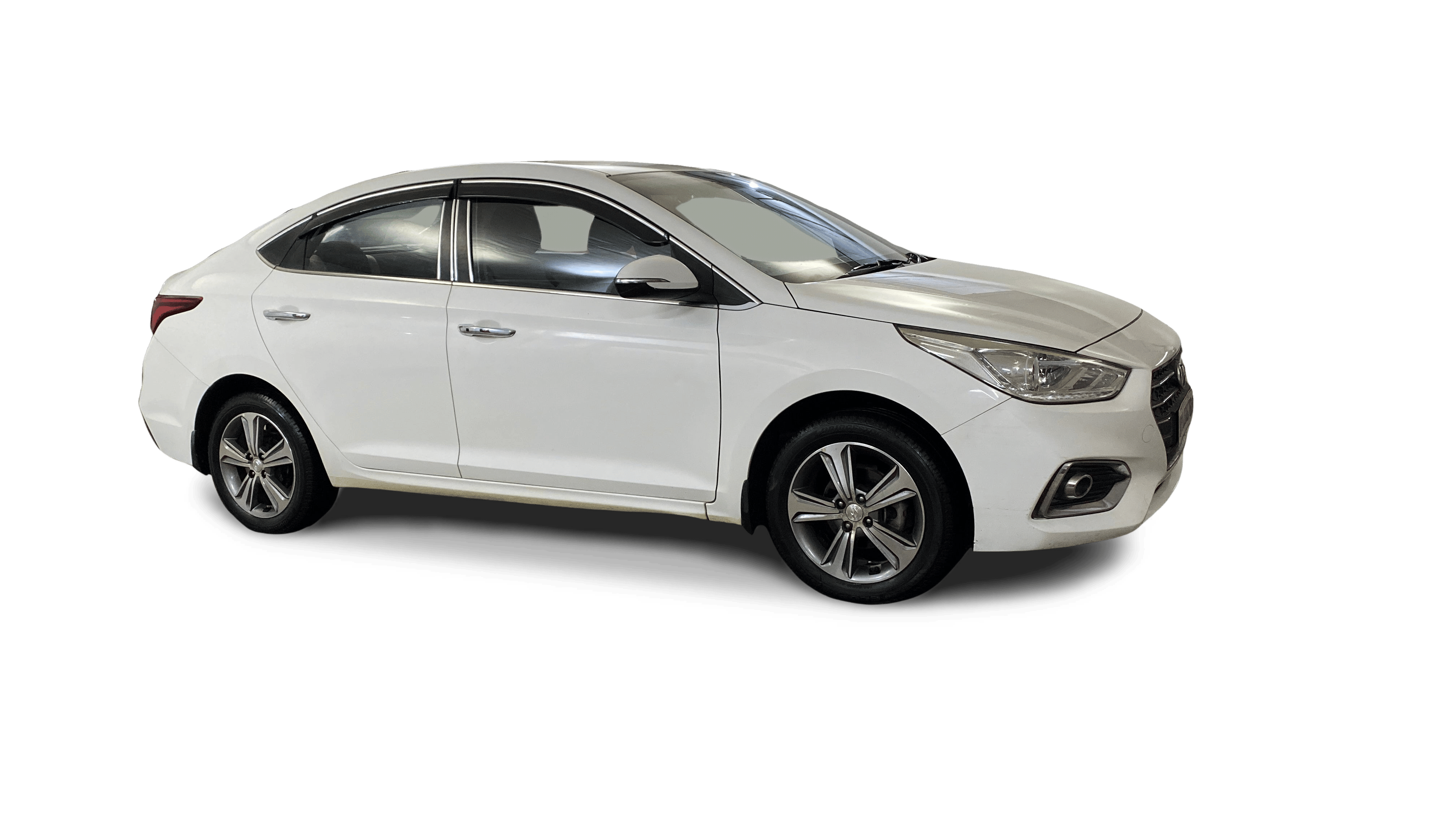 2019 Hyundai Verna - Sedan - Petrol - Manual - ₹5.75 lakh