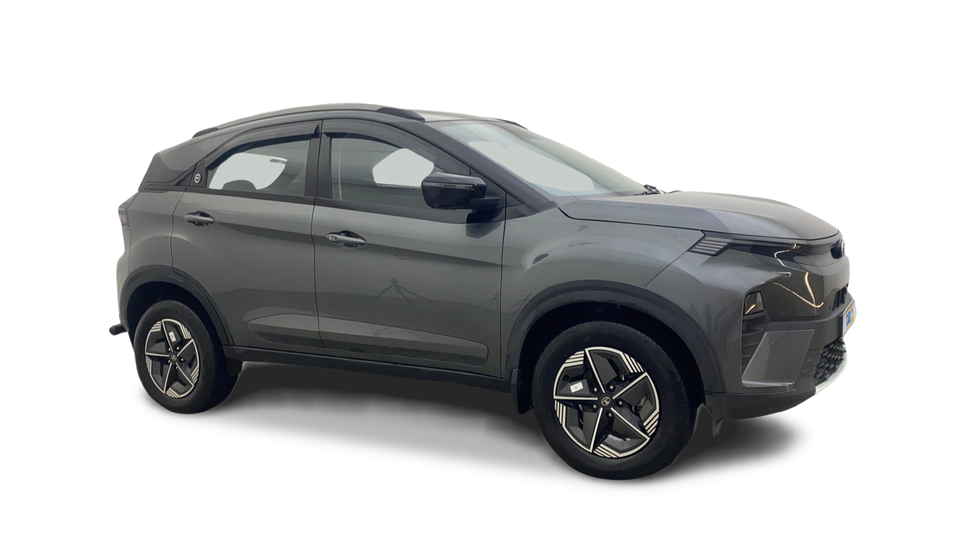 Tata NEXON-img