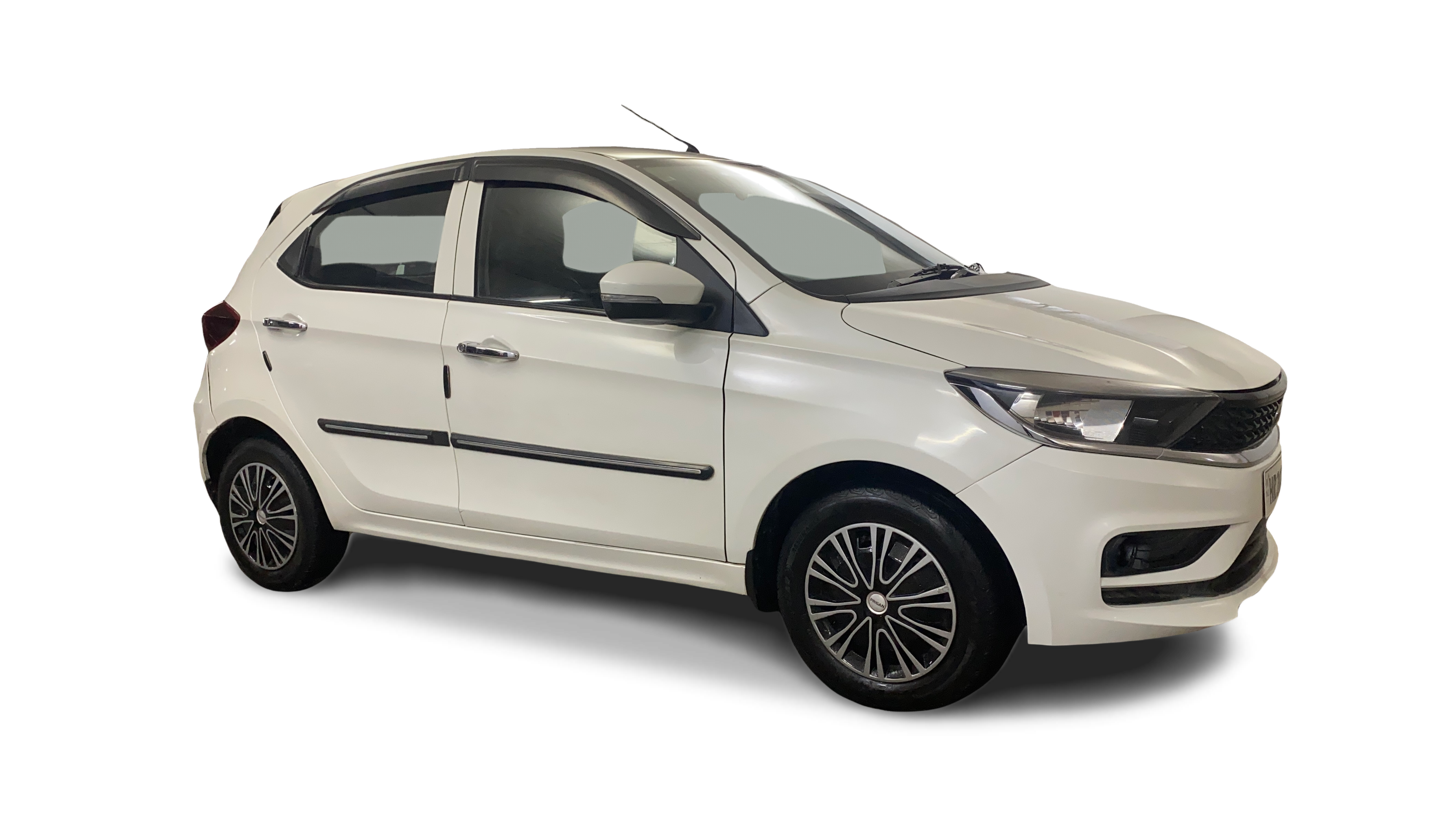 2021 Tata Tiago - Hatchback - Petrol - Manual - ₹3.38 lakh