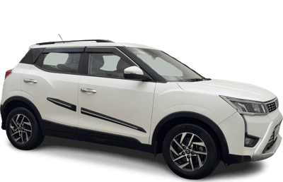 2023 Mahindra XUV300 - SUV - Petrol - Manual - ₹8.86 lakh