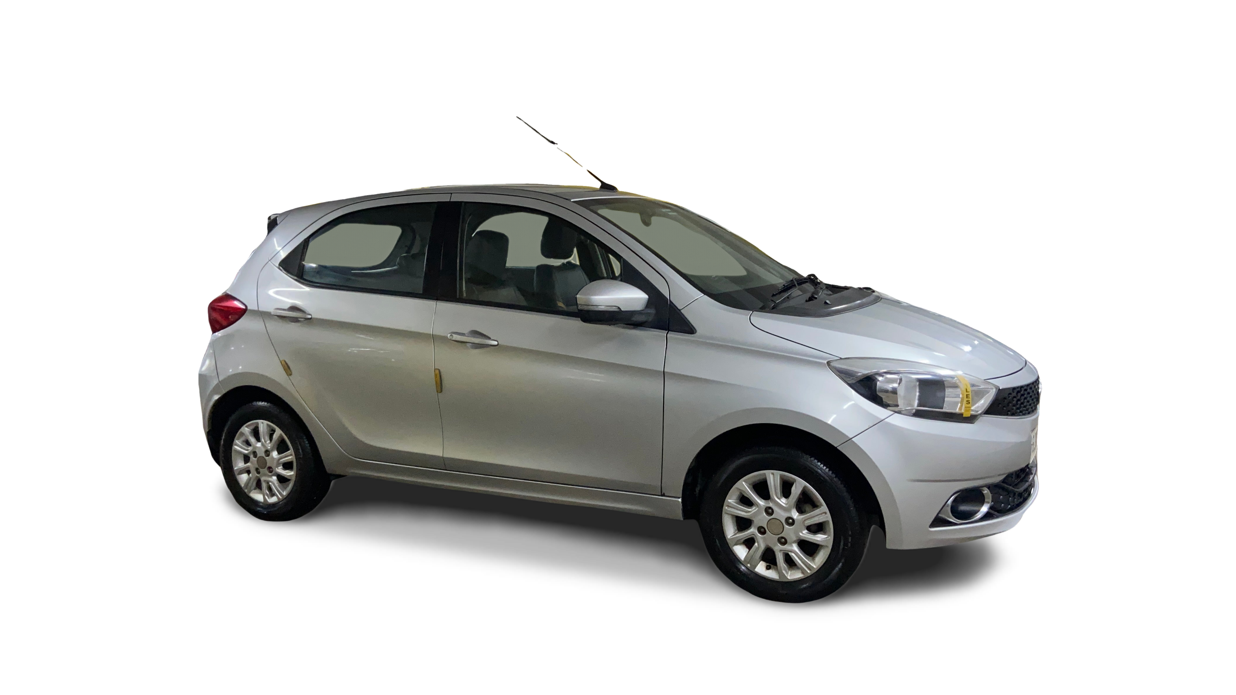 Tata Tiago-img
