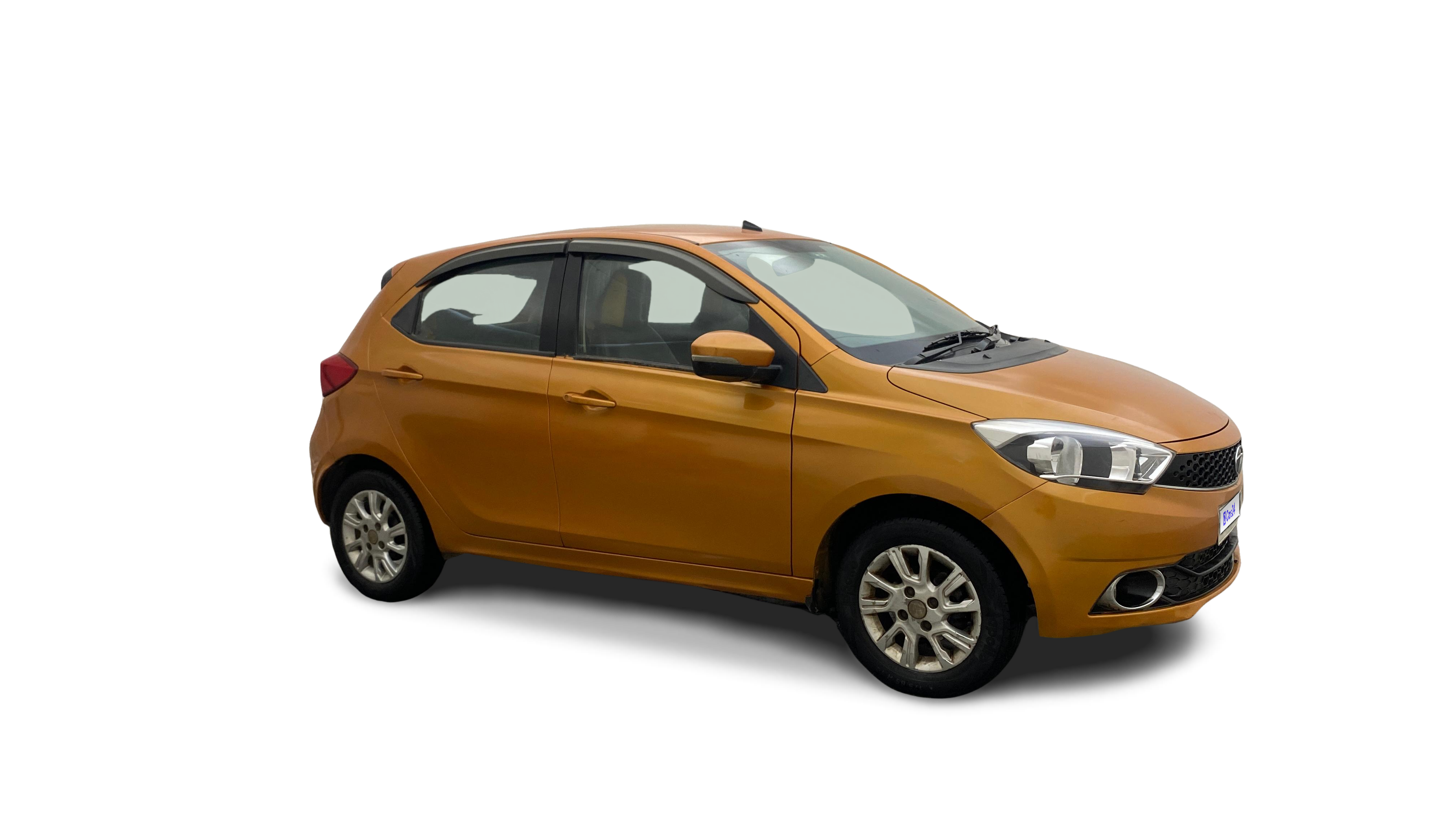 2016 Tata Tiago - Hatchback - Petrol - Manual - ₹2.93 lakh