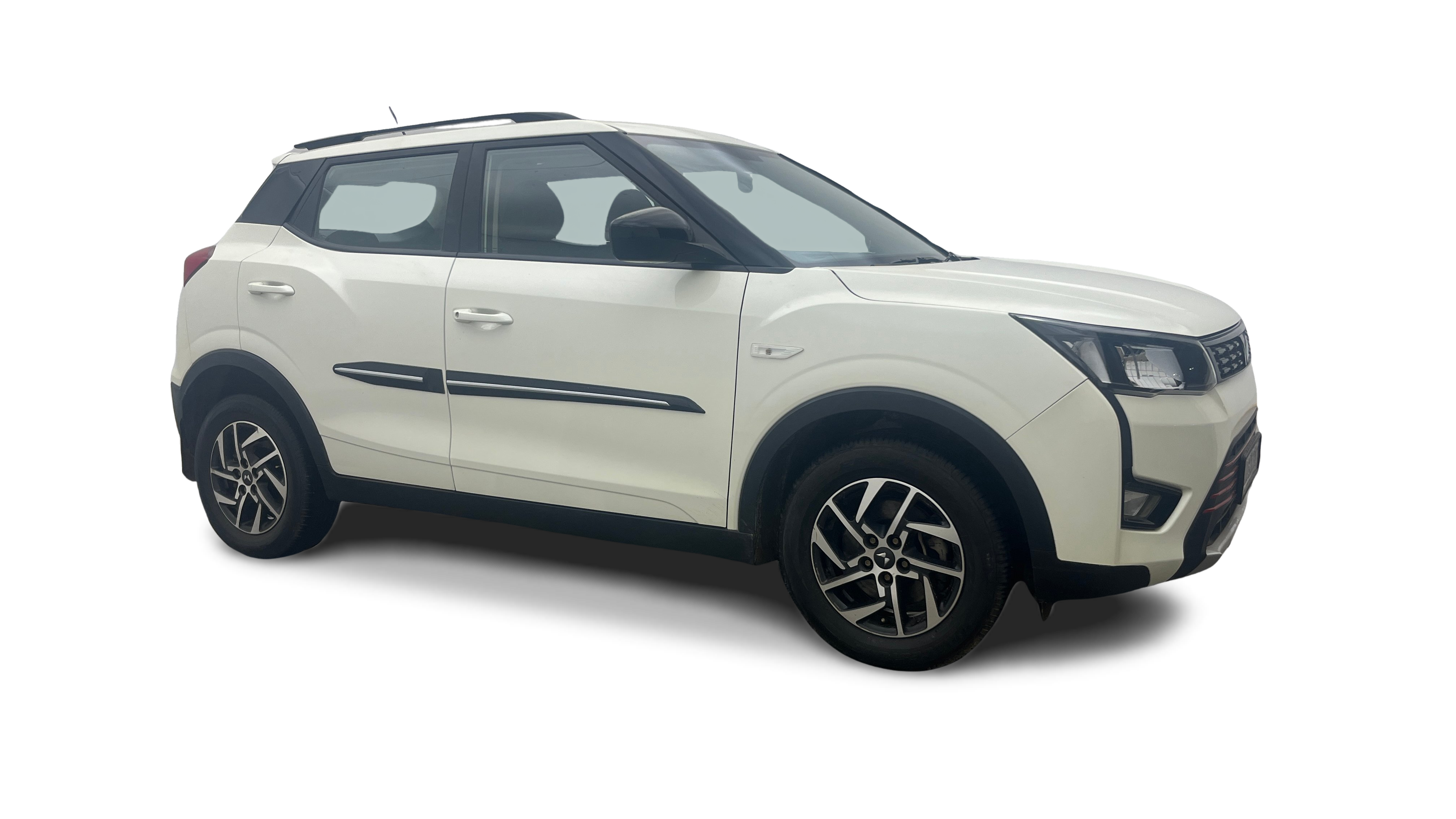 2023 Mahindra XUV300 - SUV - Petrol - Manual - ₹8.51 lakh