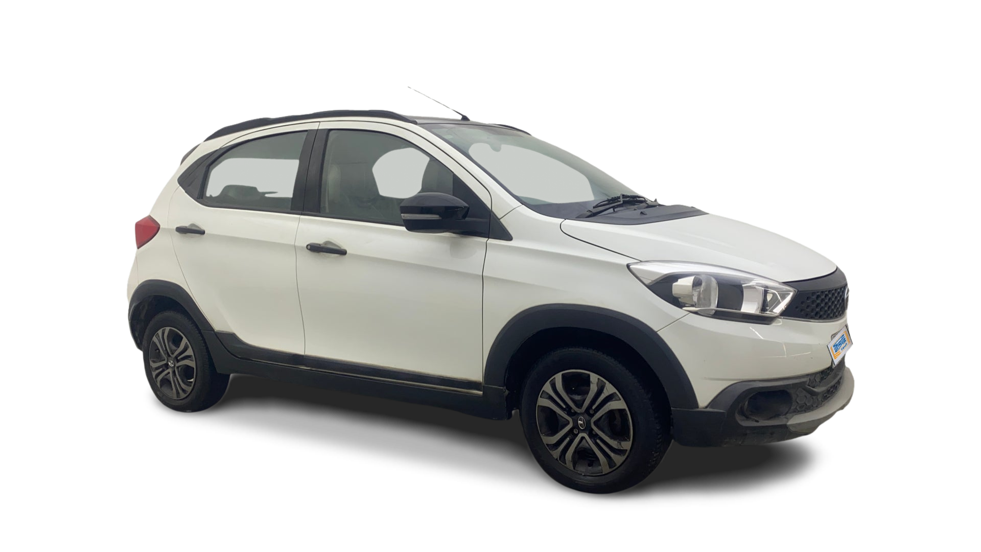 Tata TIAGO NRG-img