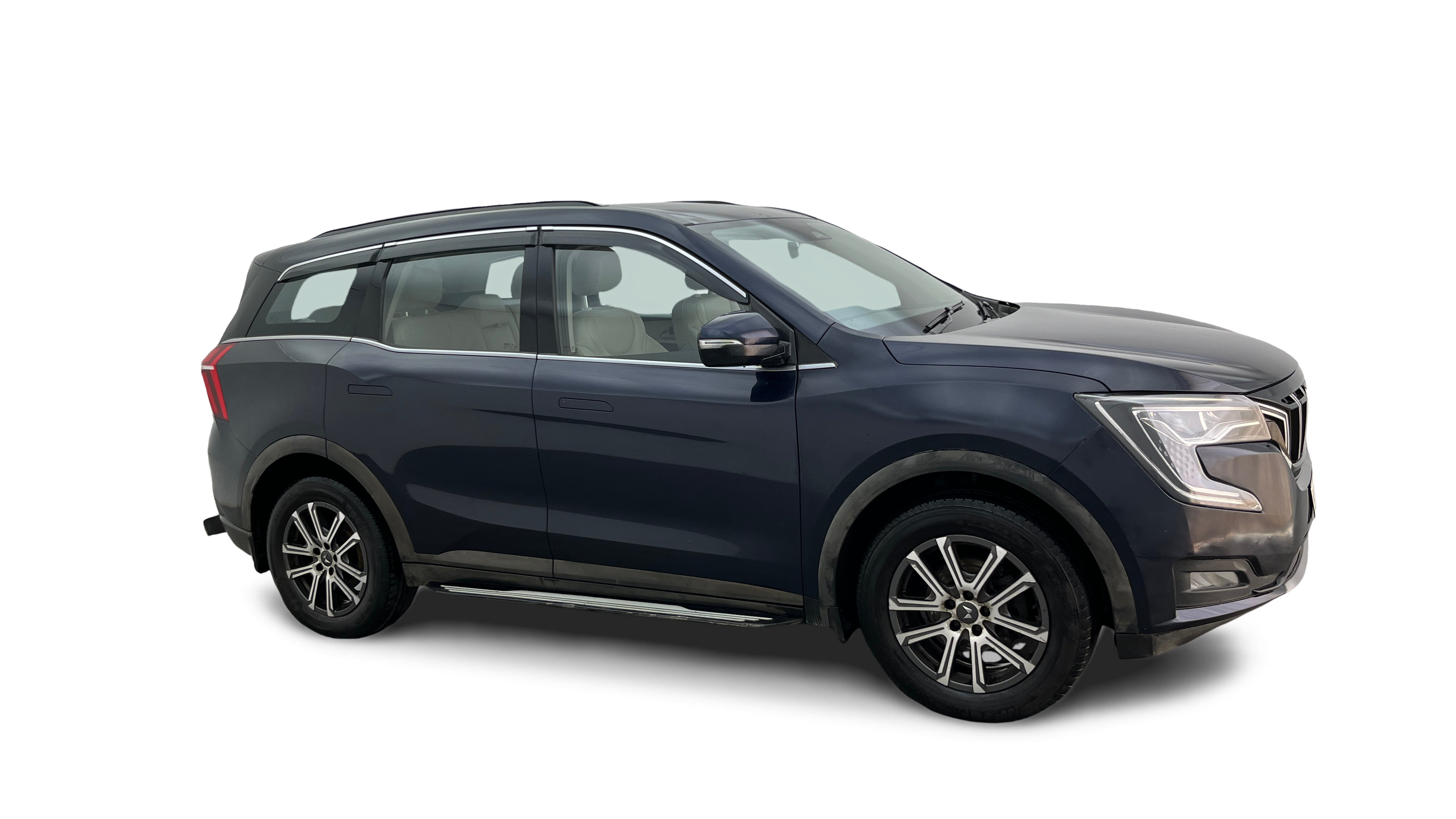 2022 Mahindra XUV700 - SUV - Petrol - Automatic - ₹15.94 lakh