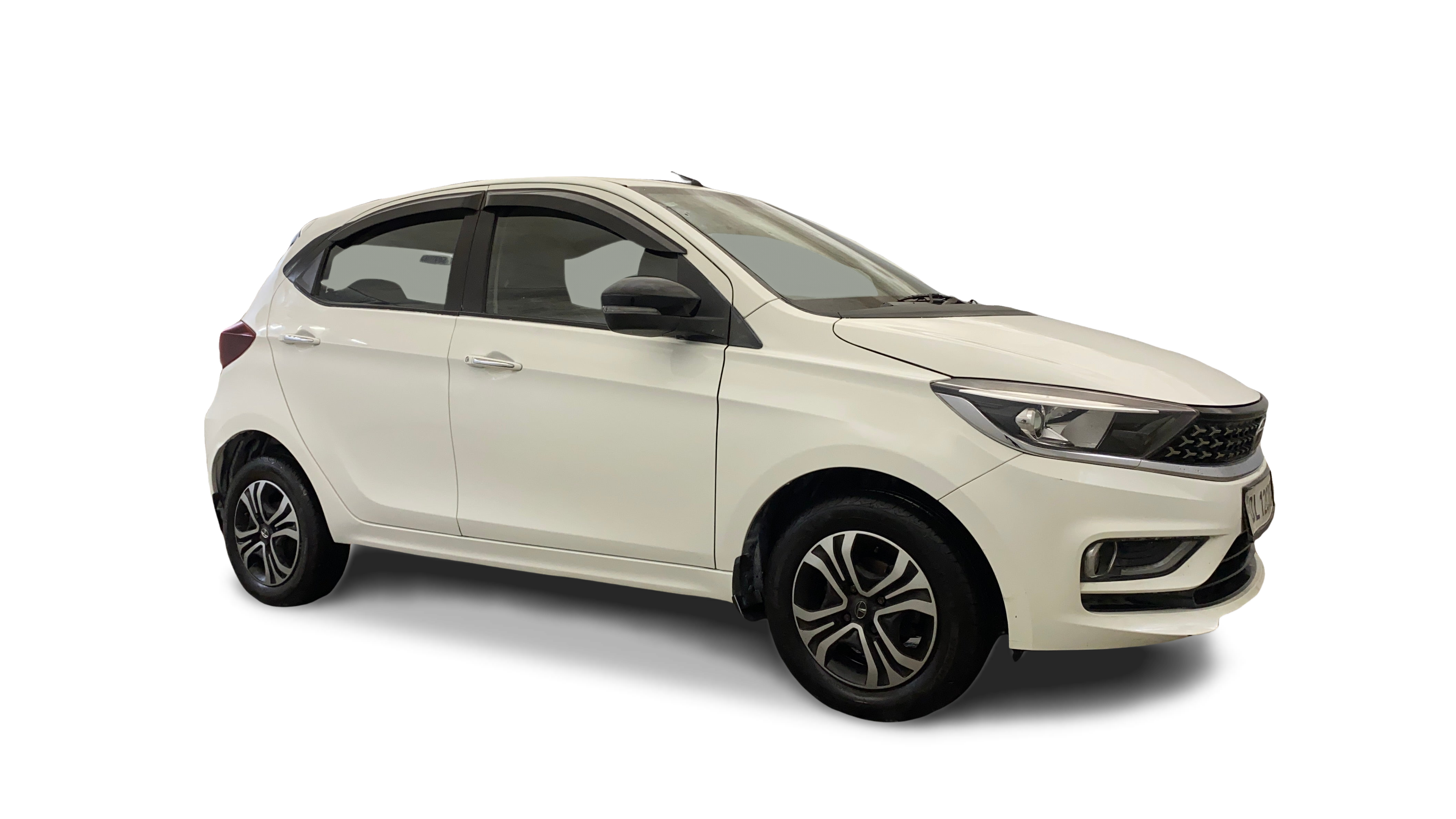 Tata Tiago-img