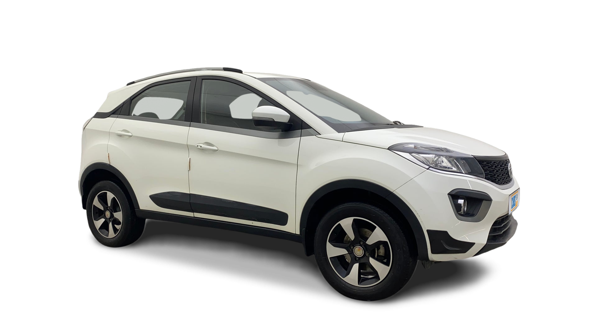 Tata NEXON-img