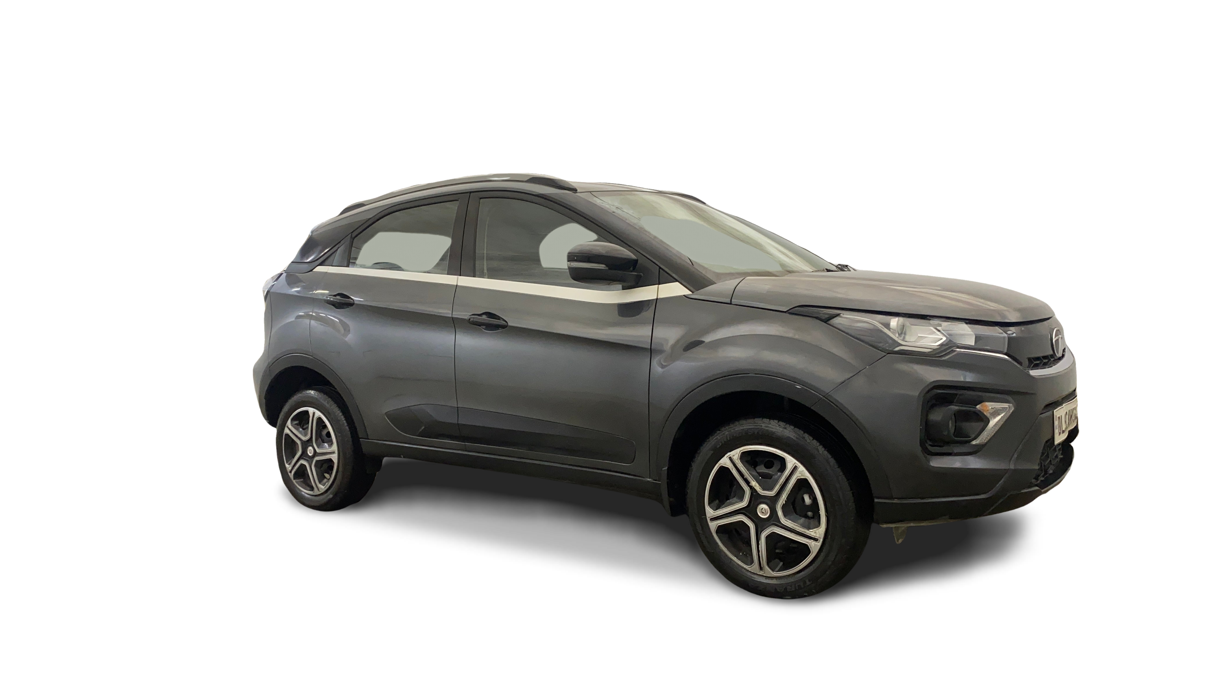 Tata NEXON-img
