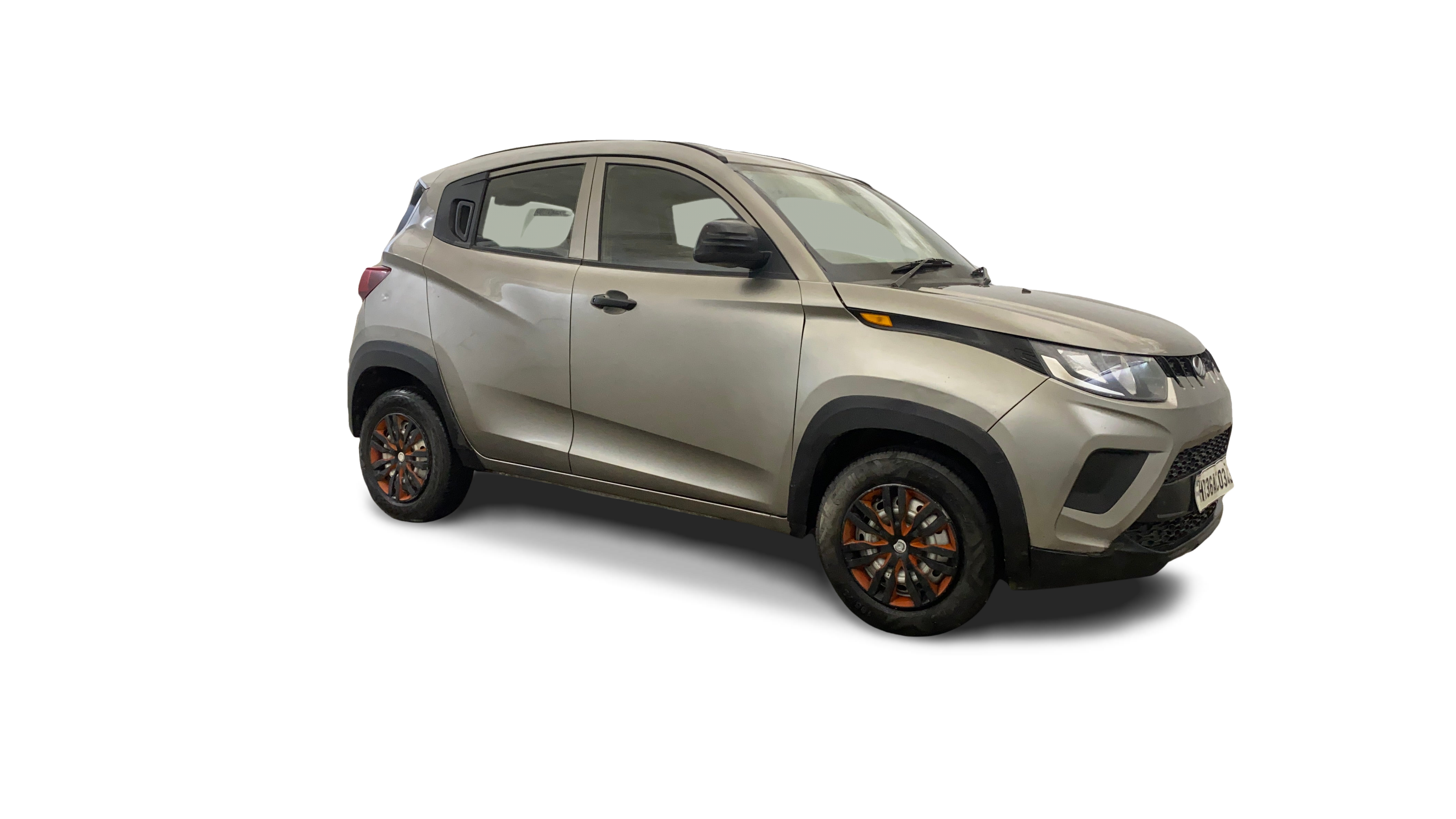 Mahindra Kuv100-img