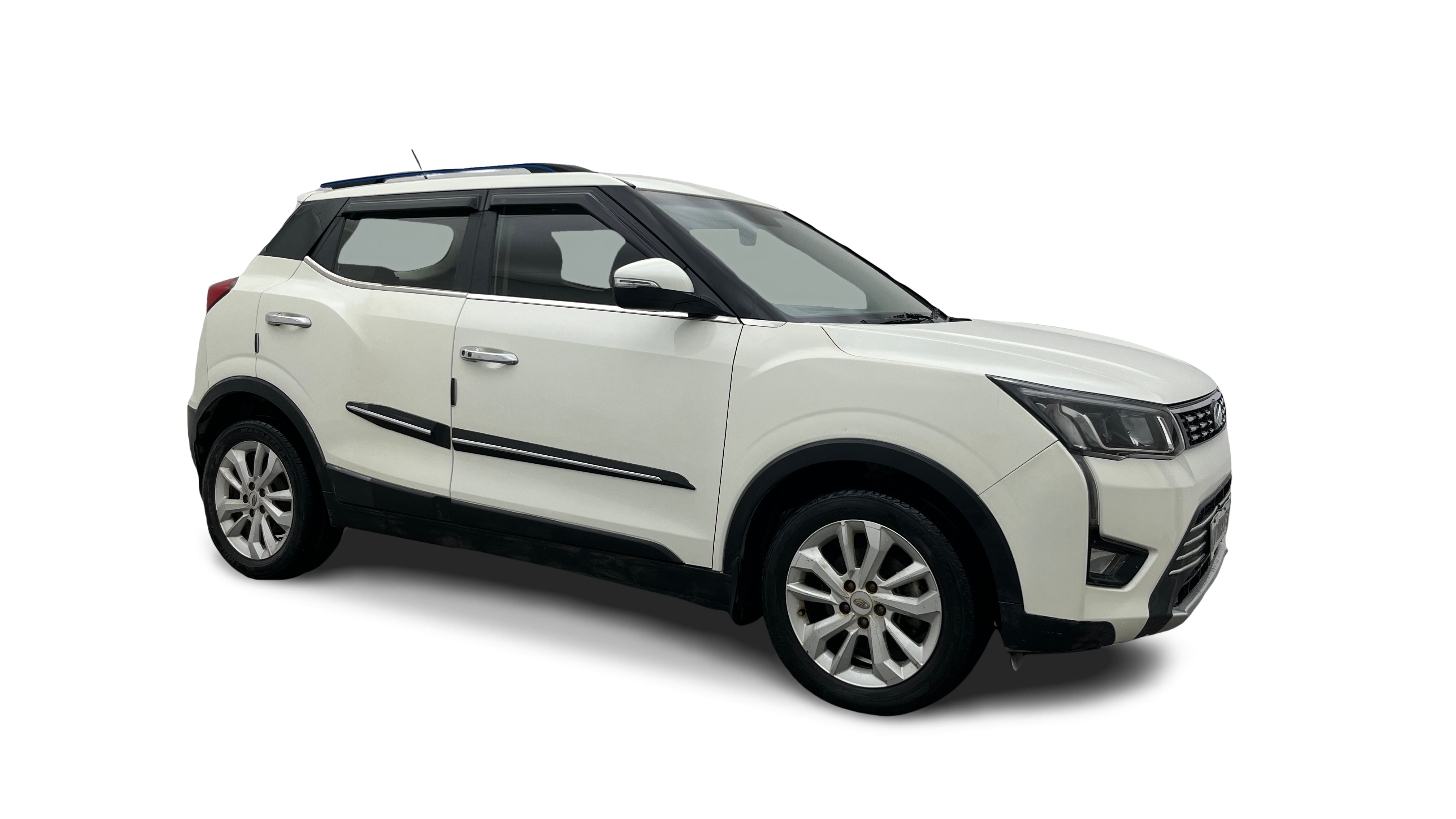 2022 Mahindra XUV300 - SUV - Diesel - Manual - ₹9.20 lakh