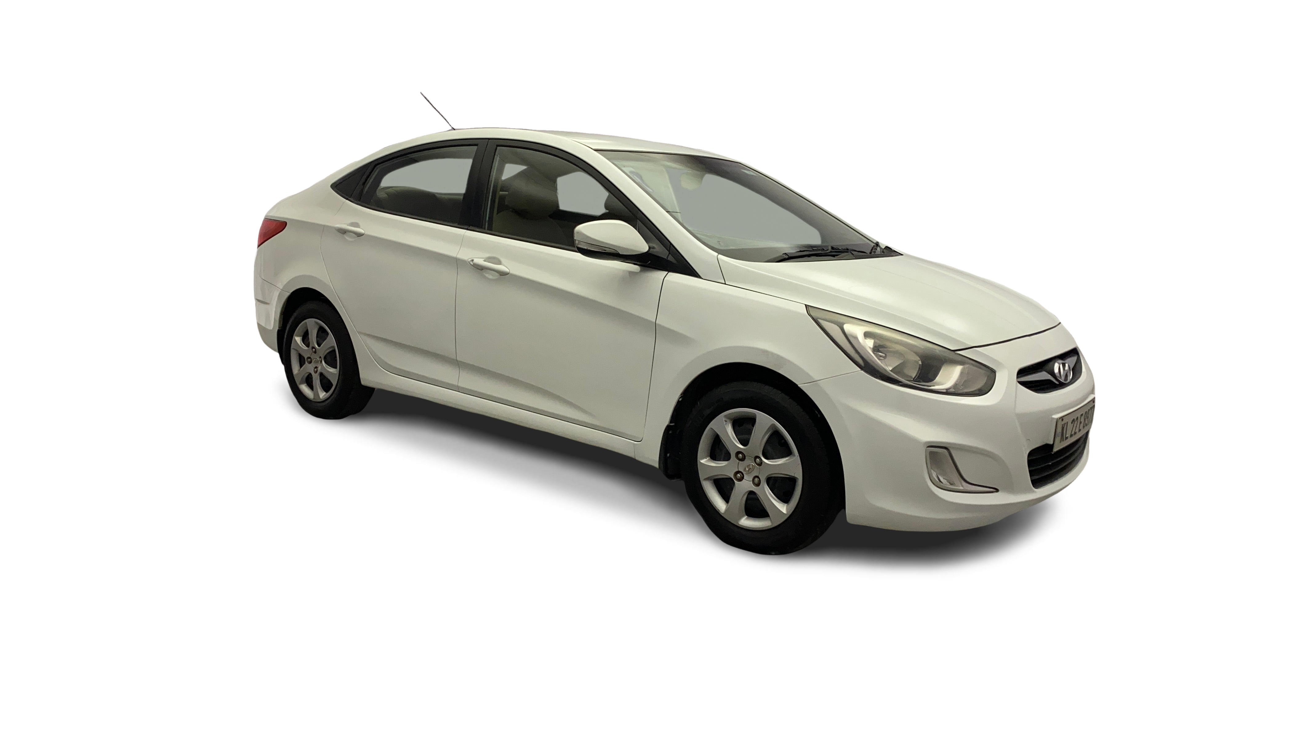 Hyundai Verna-img