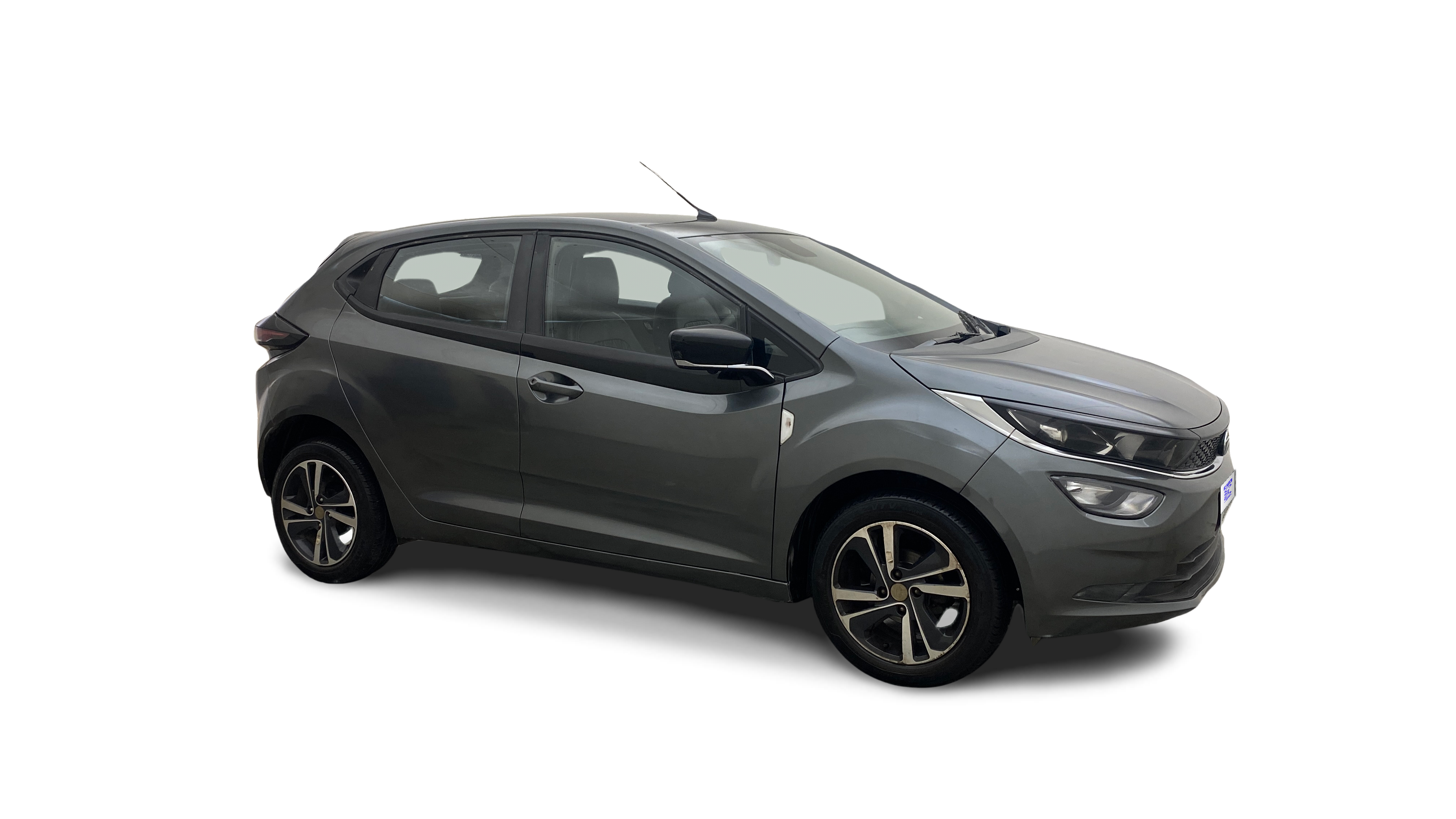 2022 Tata ALTROZ - Hatchback - Petrol - Manual - ₹5.57 lakh