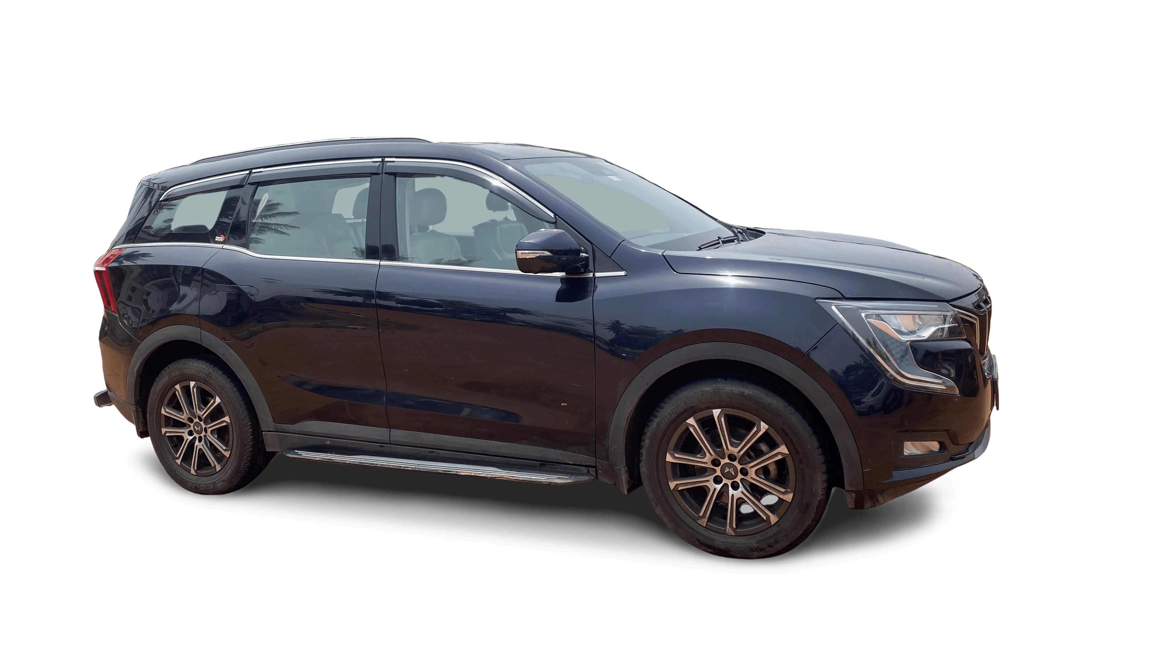 2023 Mahindra XUV700 - SUV - Petrol - Automatic - ₹20.89 lakh