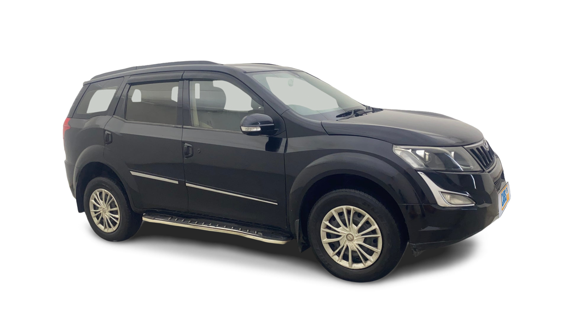 Mahindra XUV500-img