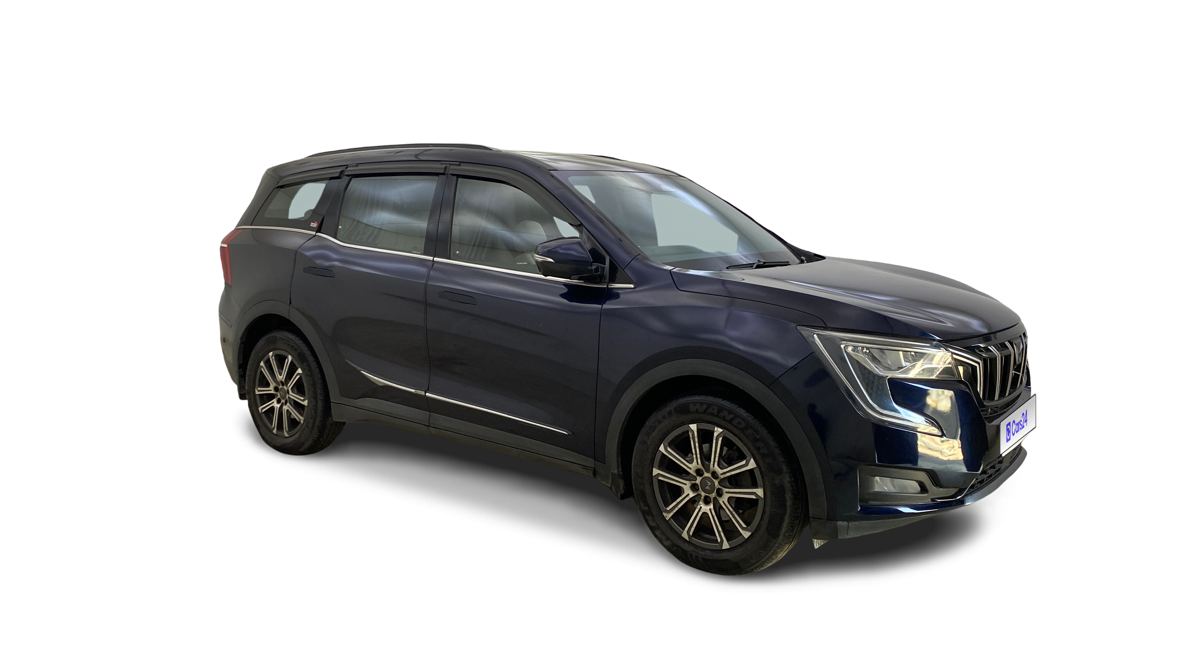2022 Mahindra XUV700 - SUV - Diesel - Manual - ₹17.36 lakh
