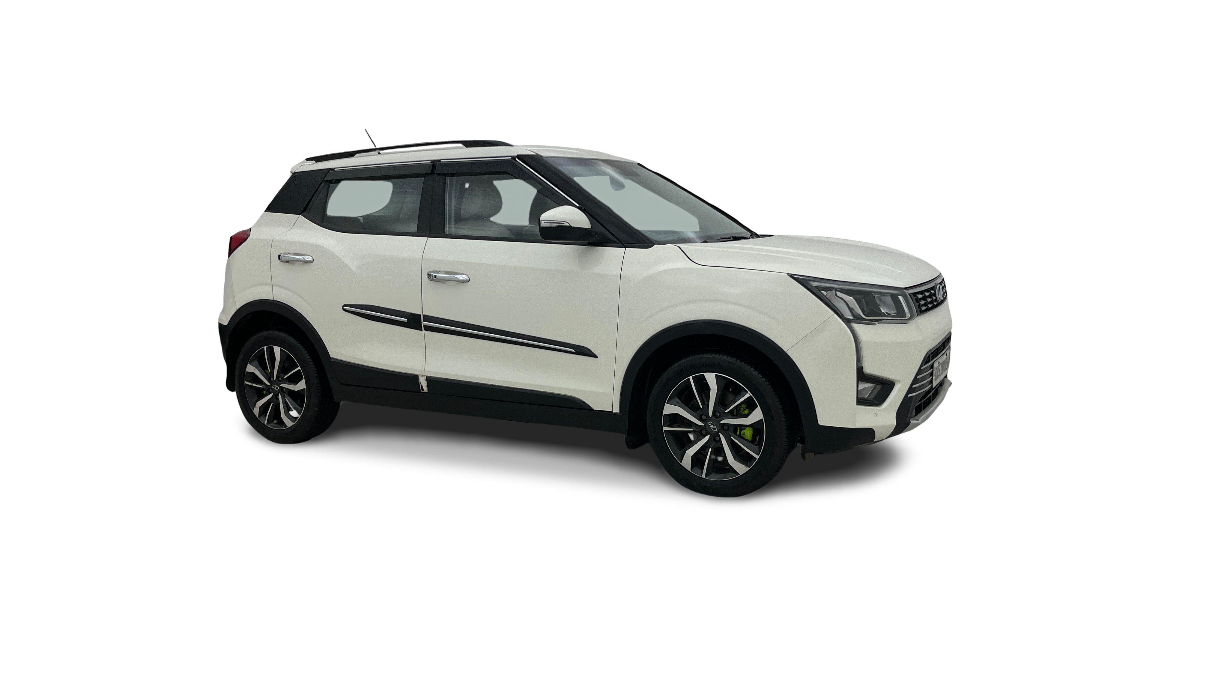 2020 Mahindra XUV300 - SUV - Diesel - Automatic - ₹8.84 lakh