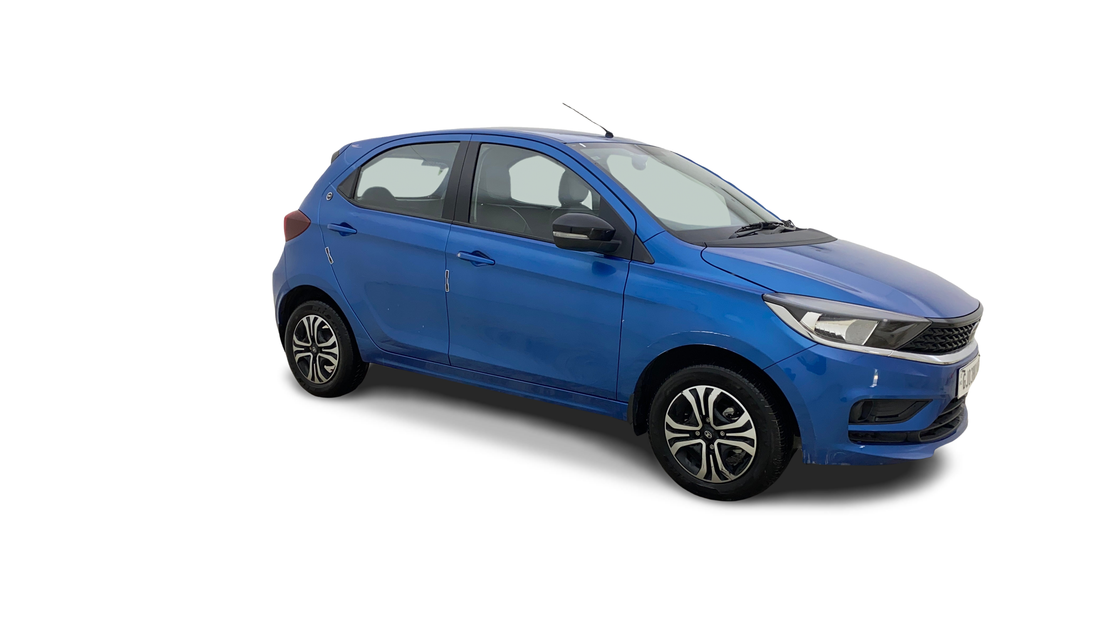 Tata Tiago-img