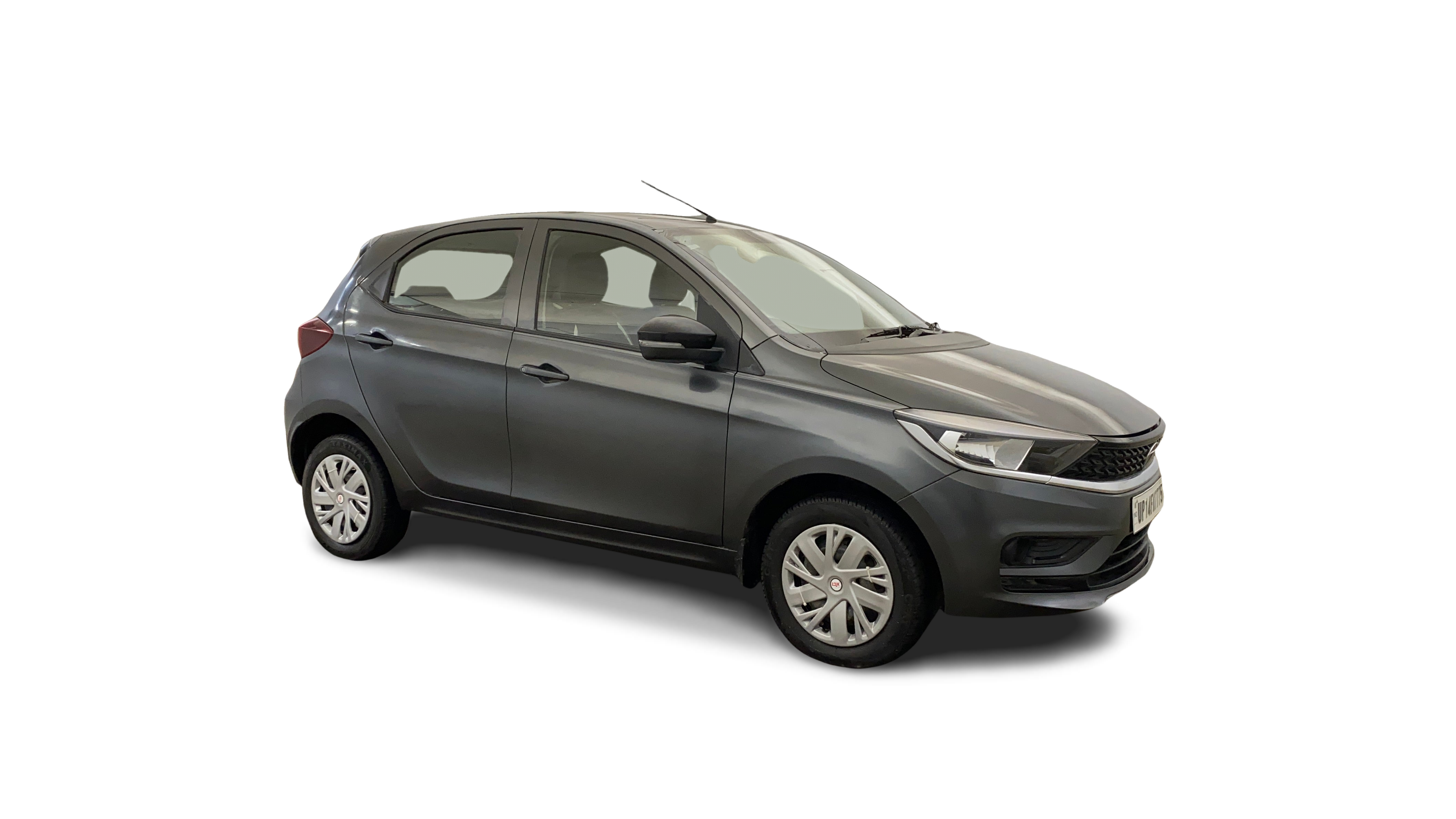 Tata Tiago-img