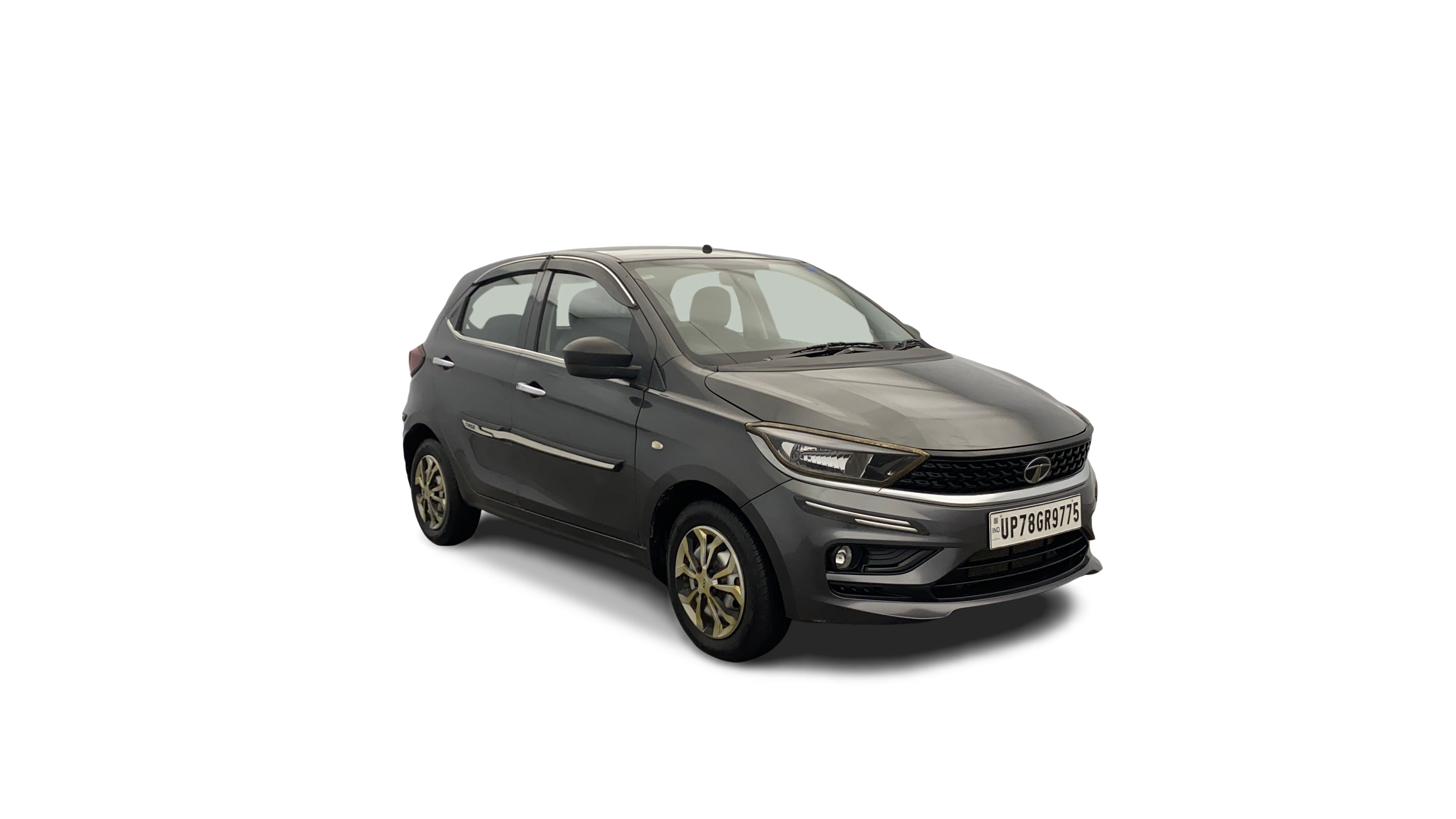 Tata Tiago-img