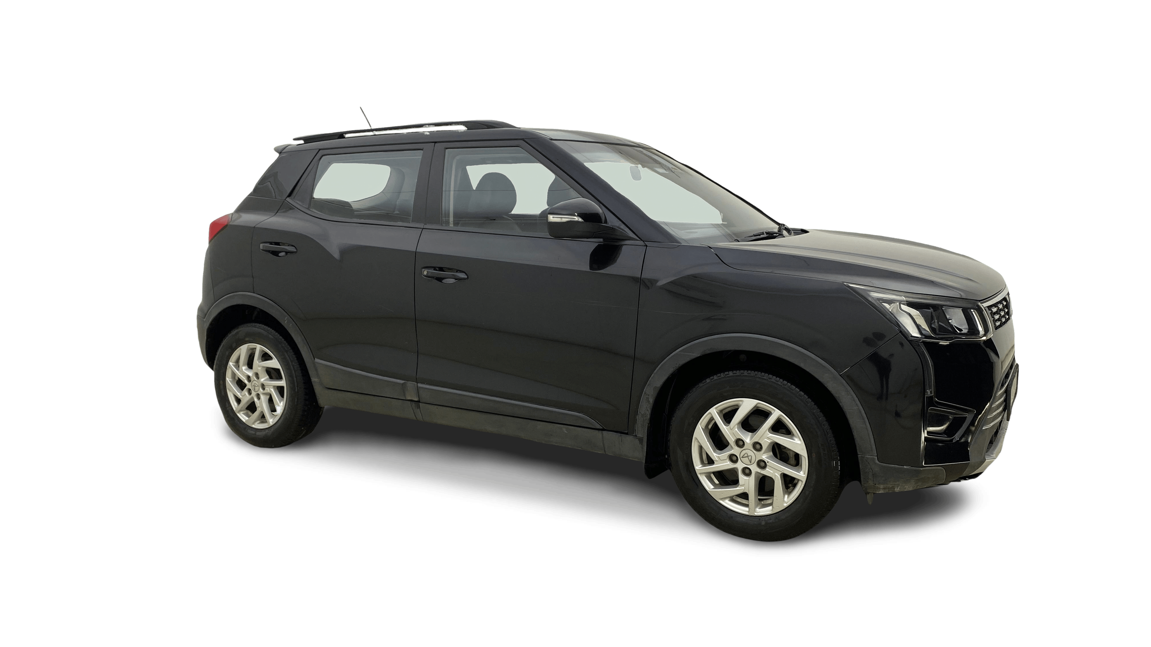 2023 Mahindra XUV300 - SUV - Diesel - Manual - ₹9.14 lakh