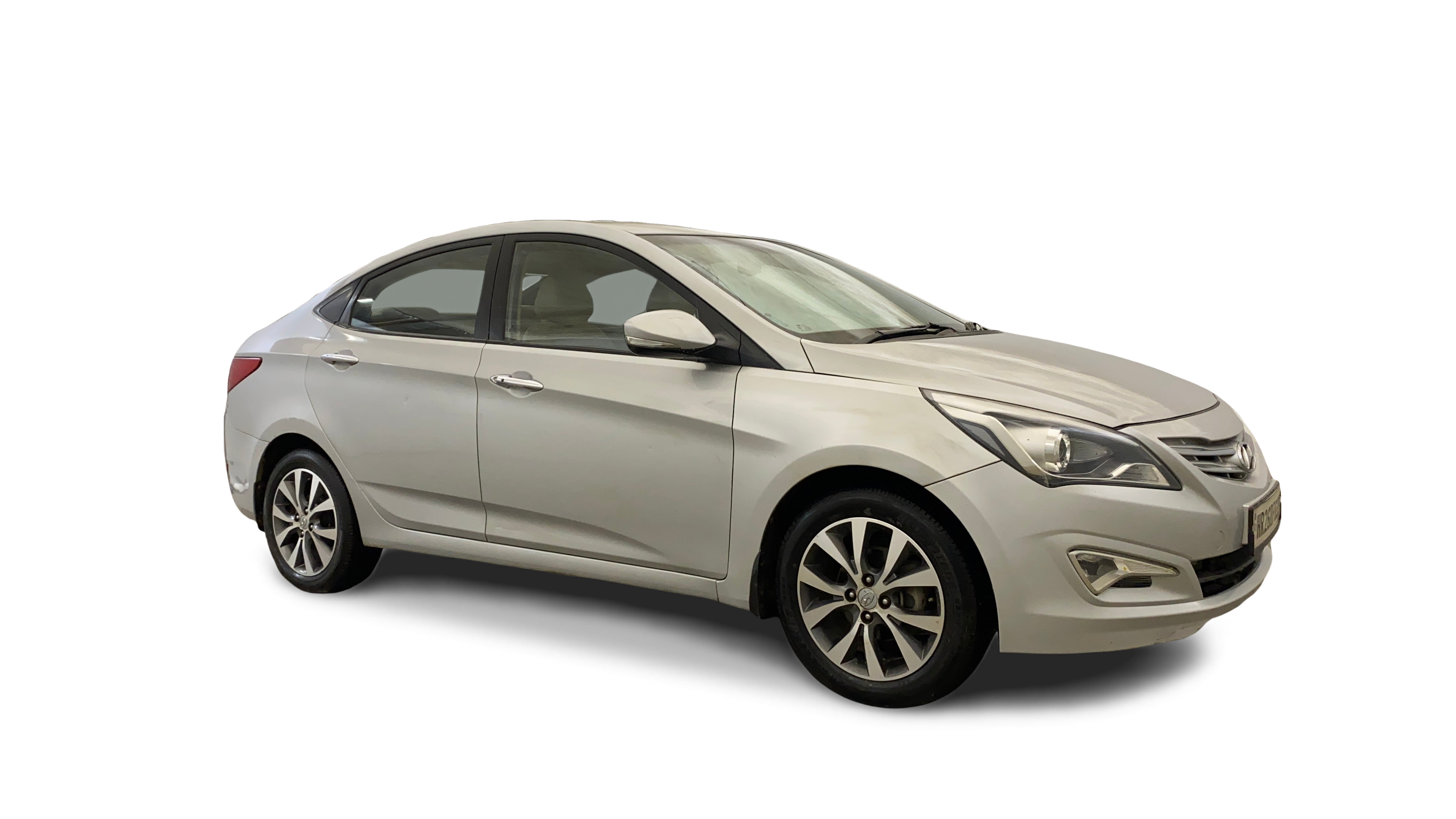 Hyundai Verna-img