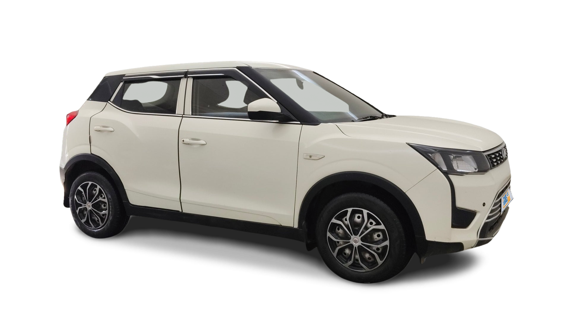 2021 Mahindra XUV300 - SUV - Petrol - Manual - ₹5.27 lakh