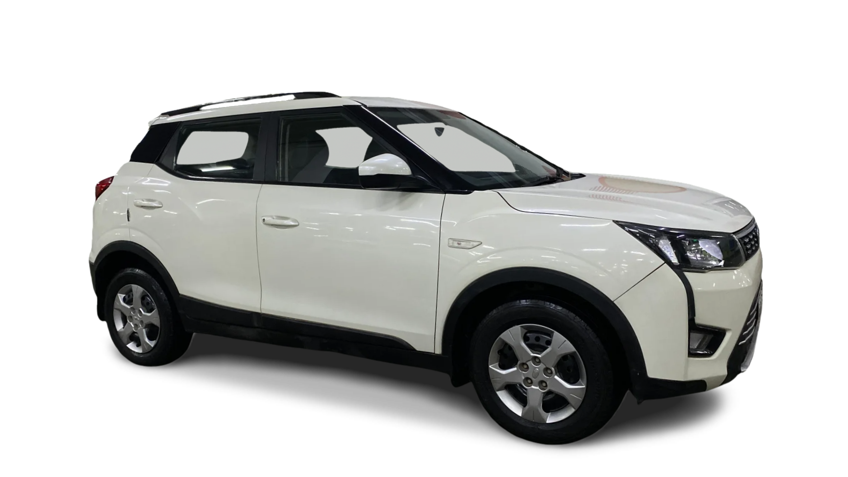 2019 Mahindra XUV300 - SUV - Petrol - Manual - ₹5.16 lakh