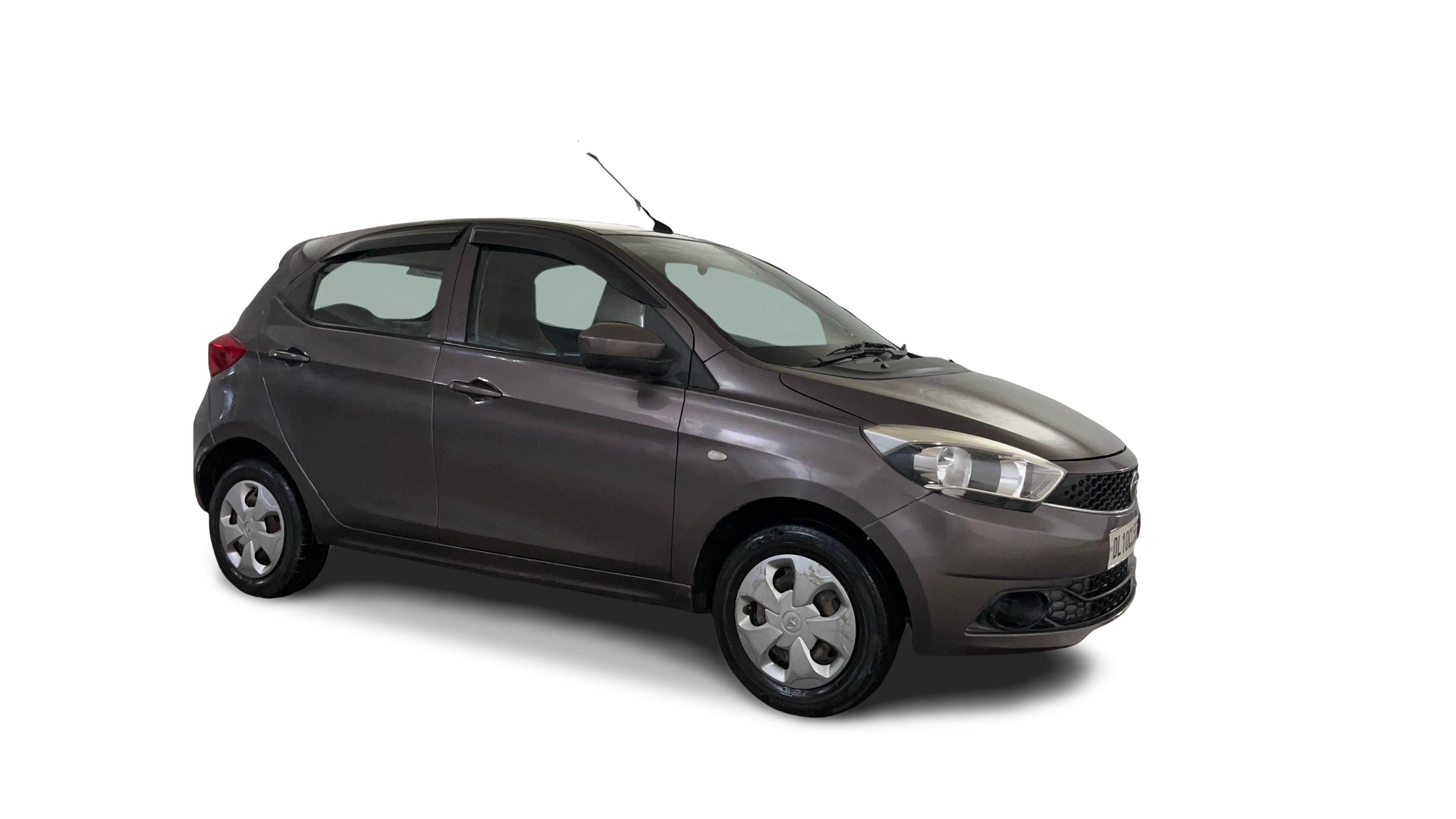 Tata Tiago-img