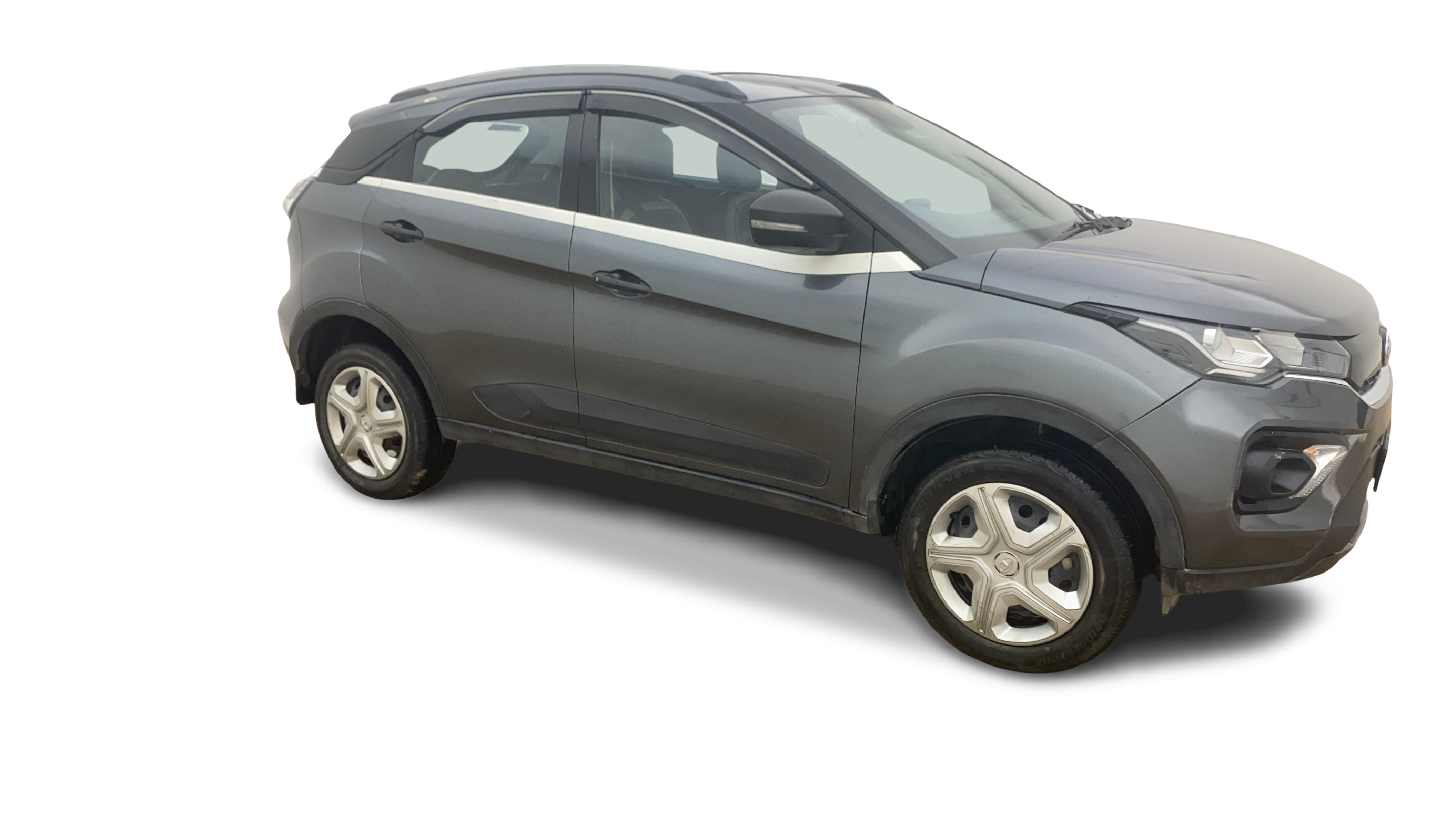 Tata NEXON-img