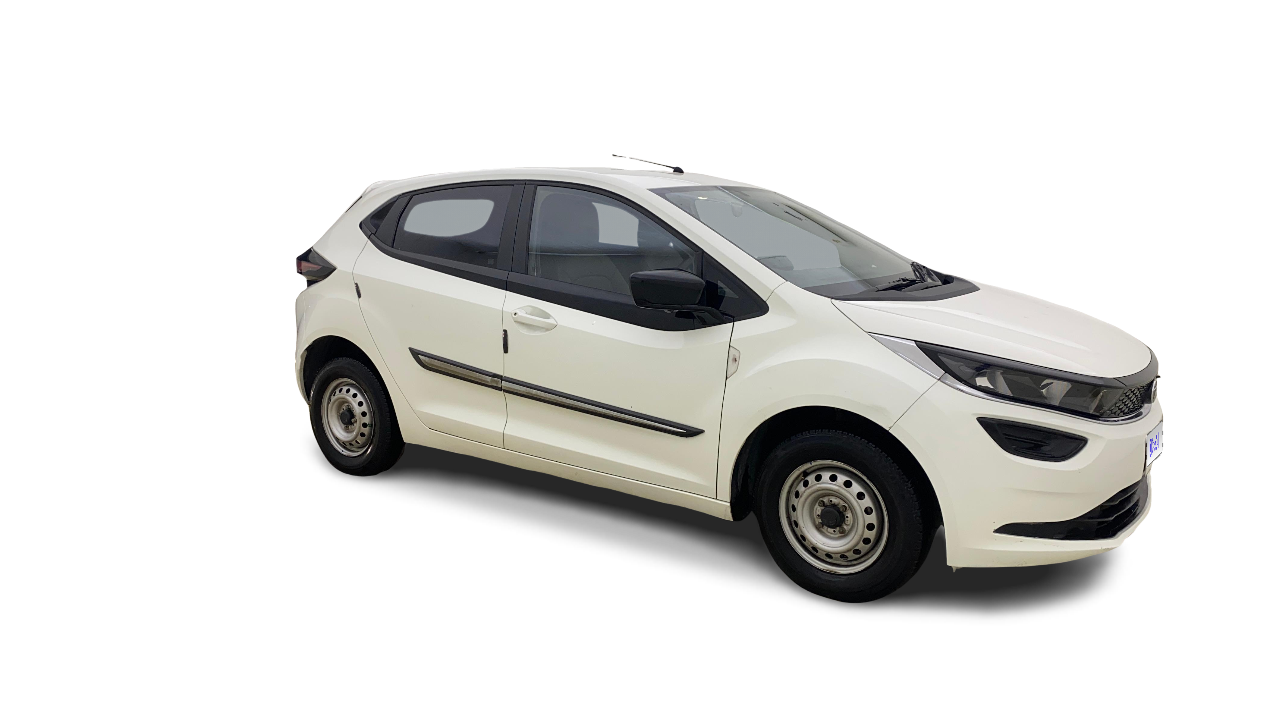 2022 Tata ALTROZ - Hatchback - Petrol - Manual - ₹4.74 lakh