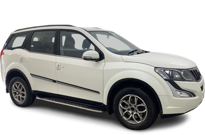 Mahindra XUV500-img
