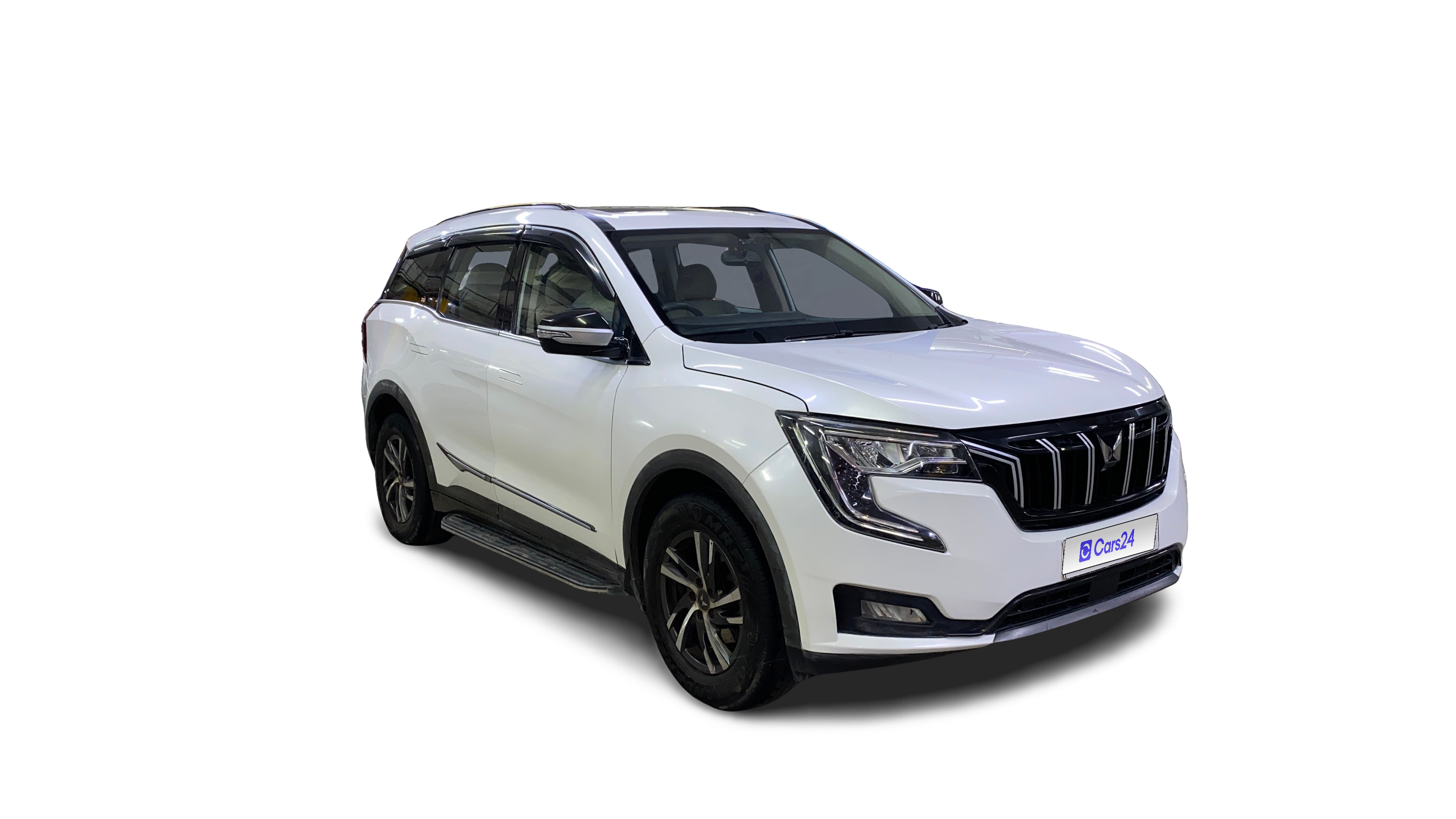 2022 Mahindra XUV700 - SUV - Petrol - Automatic - ₹11.97 lakh
