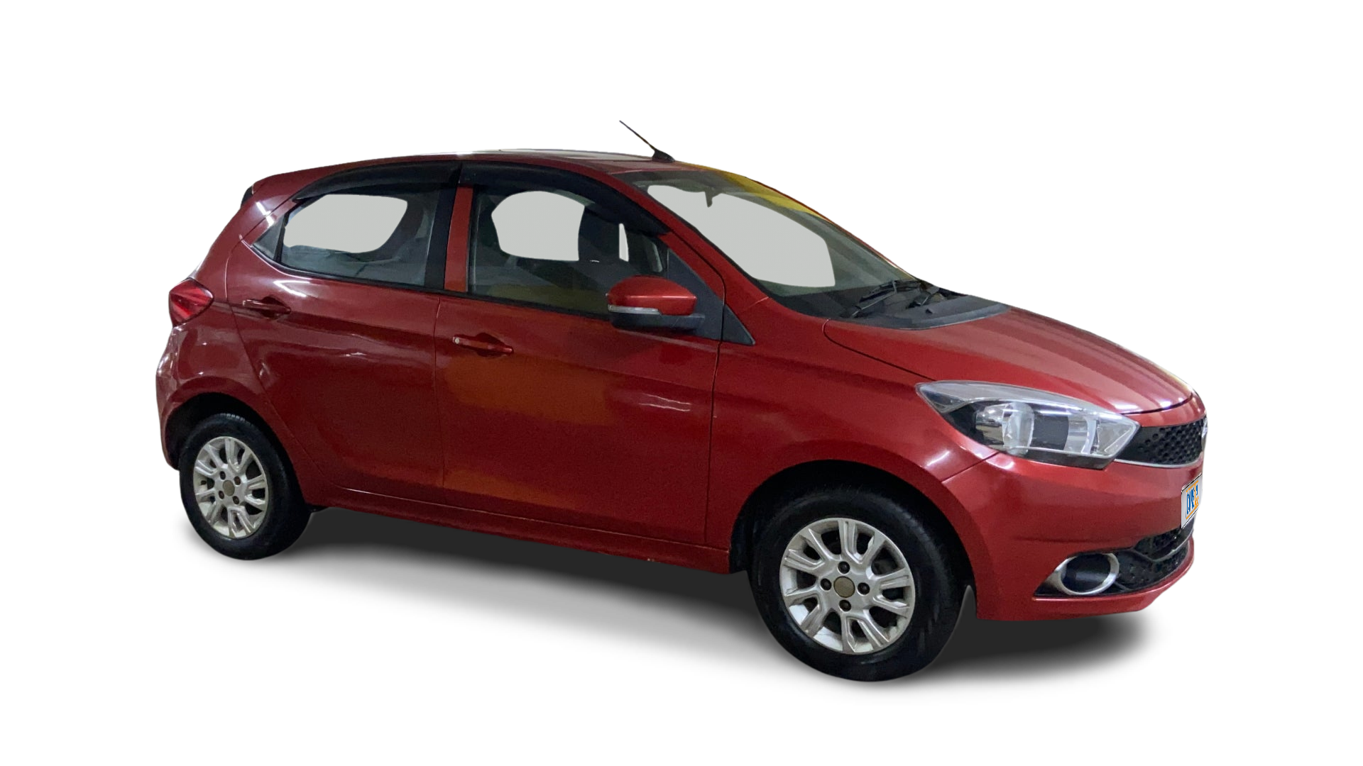 Tata Tiago-img