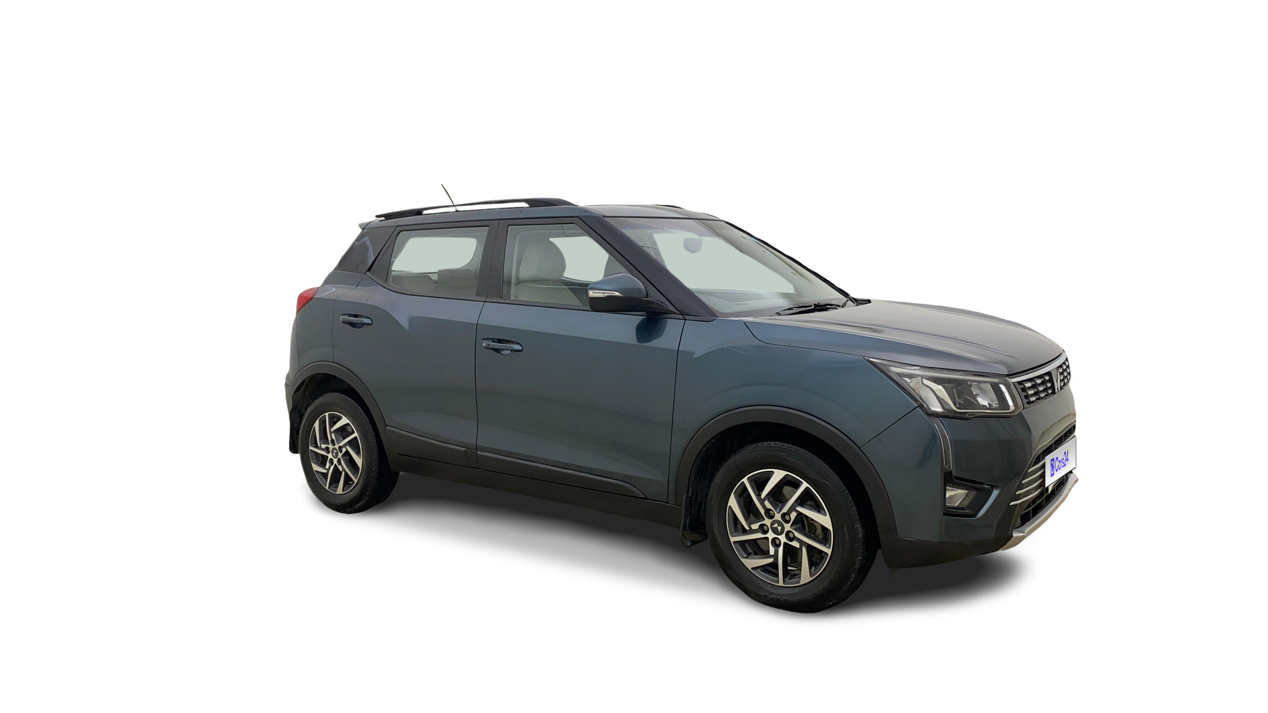 2022 Mahindra XUV300 - SUV - Diesel - Automatic - ₹7.62 lakh