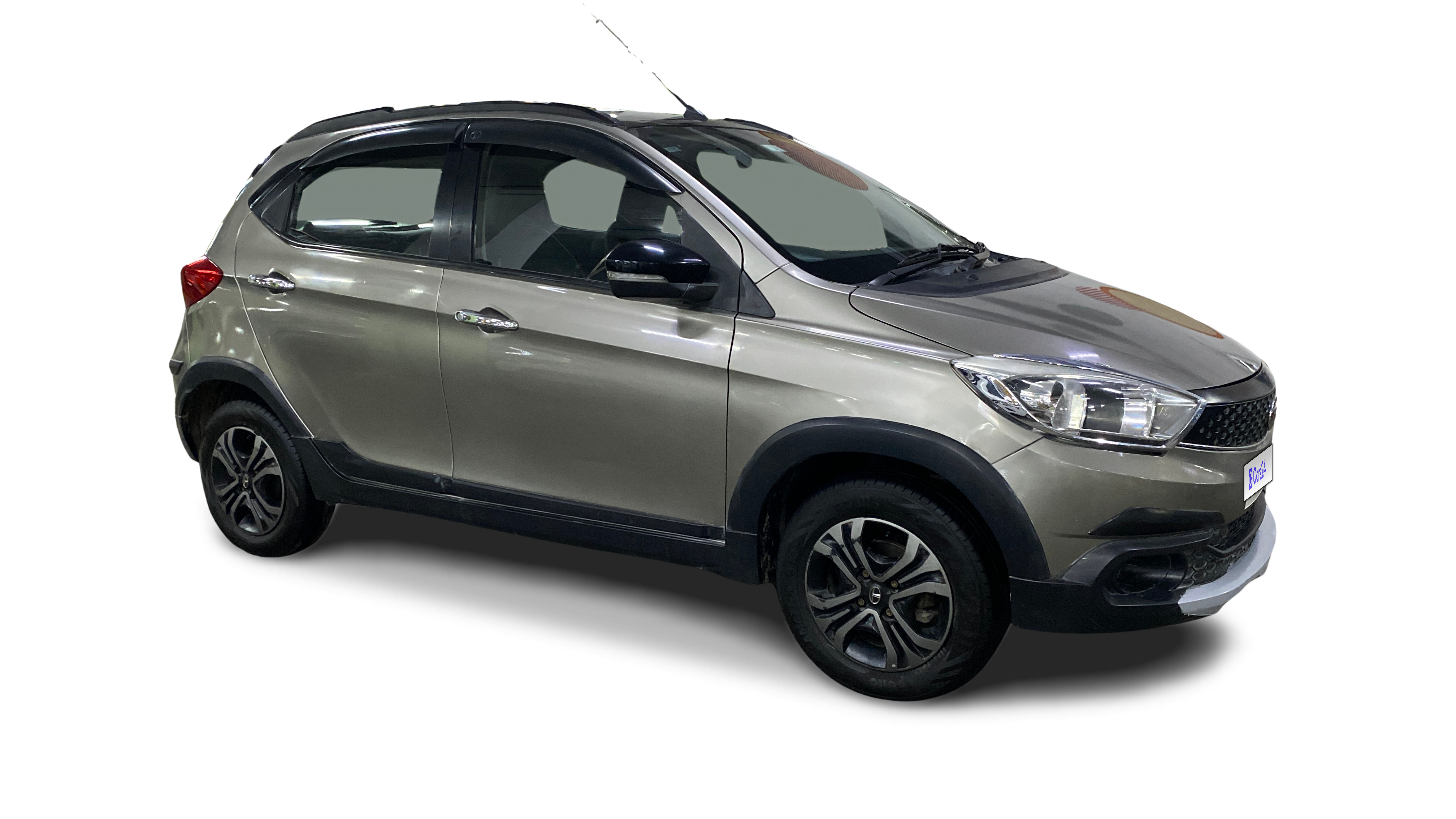 2018 Tata TIAGO NRG - Hatchback - Petrol - Manual - ₹3.20 lakh