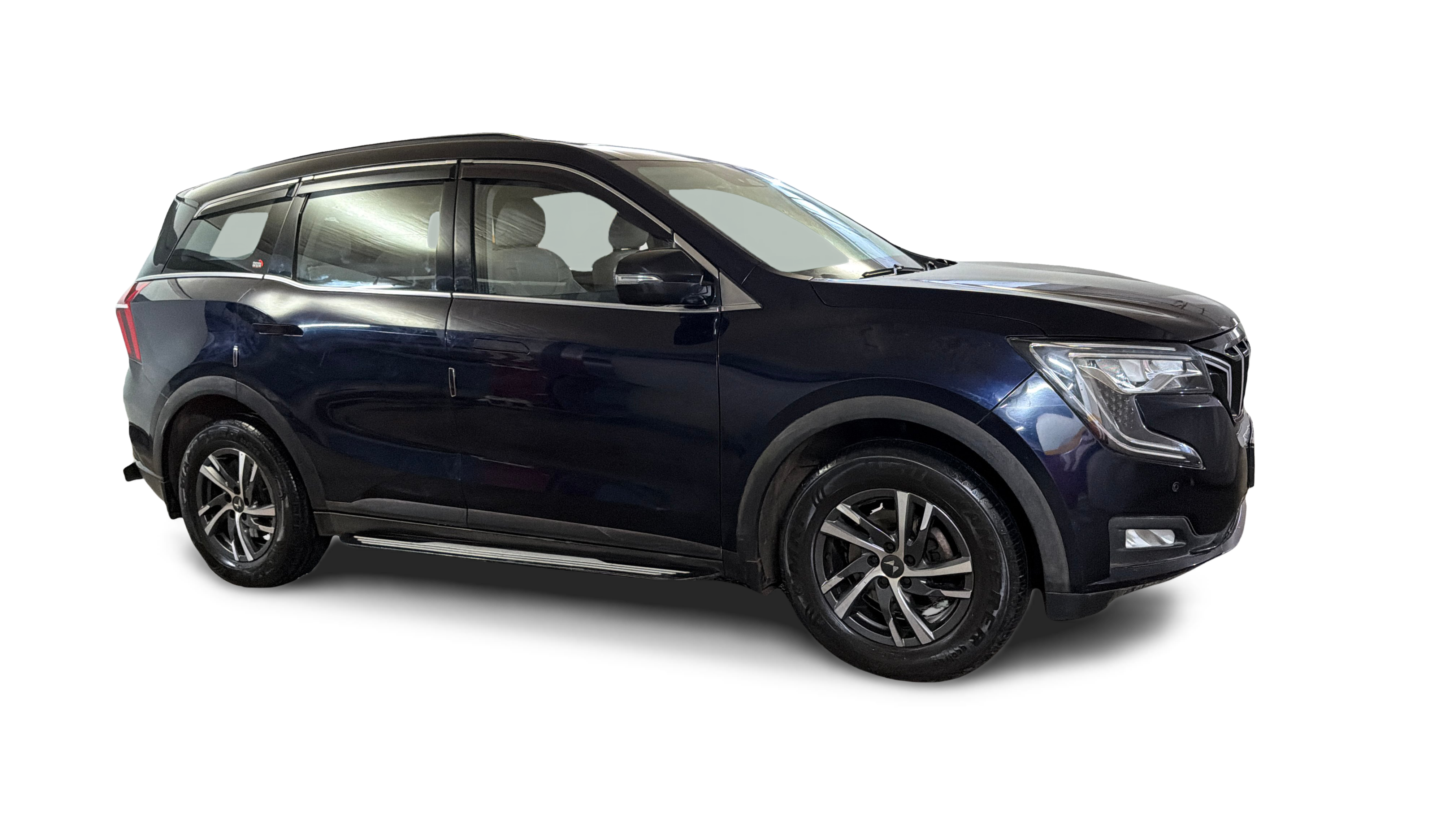2022 Mahindra XUV700 - SUV - Petrol - Automatic - ₹12.38 lakh