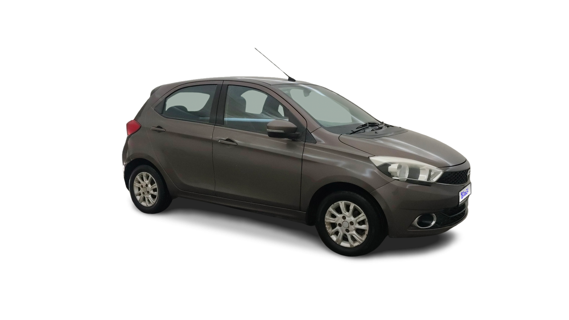 2016 Tata Tiago - Hatchback - Petrol - Manual - ₹2.80 lakh
