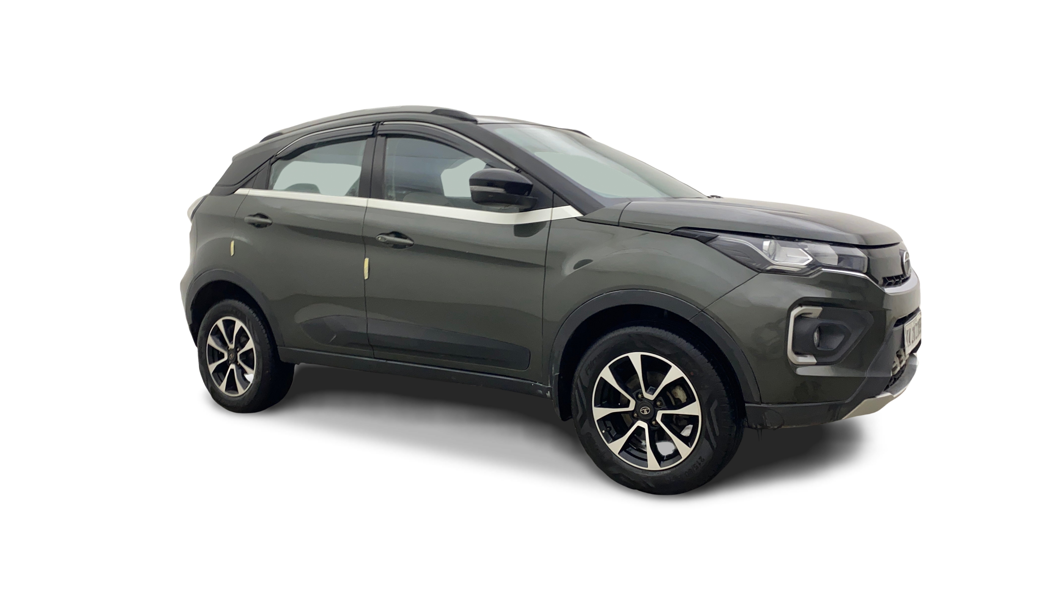 Tata NEXON-img