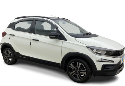 Tata TIAGO NRG-img