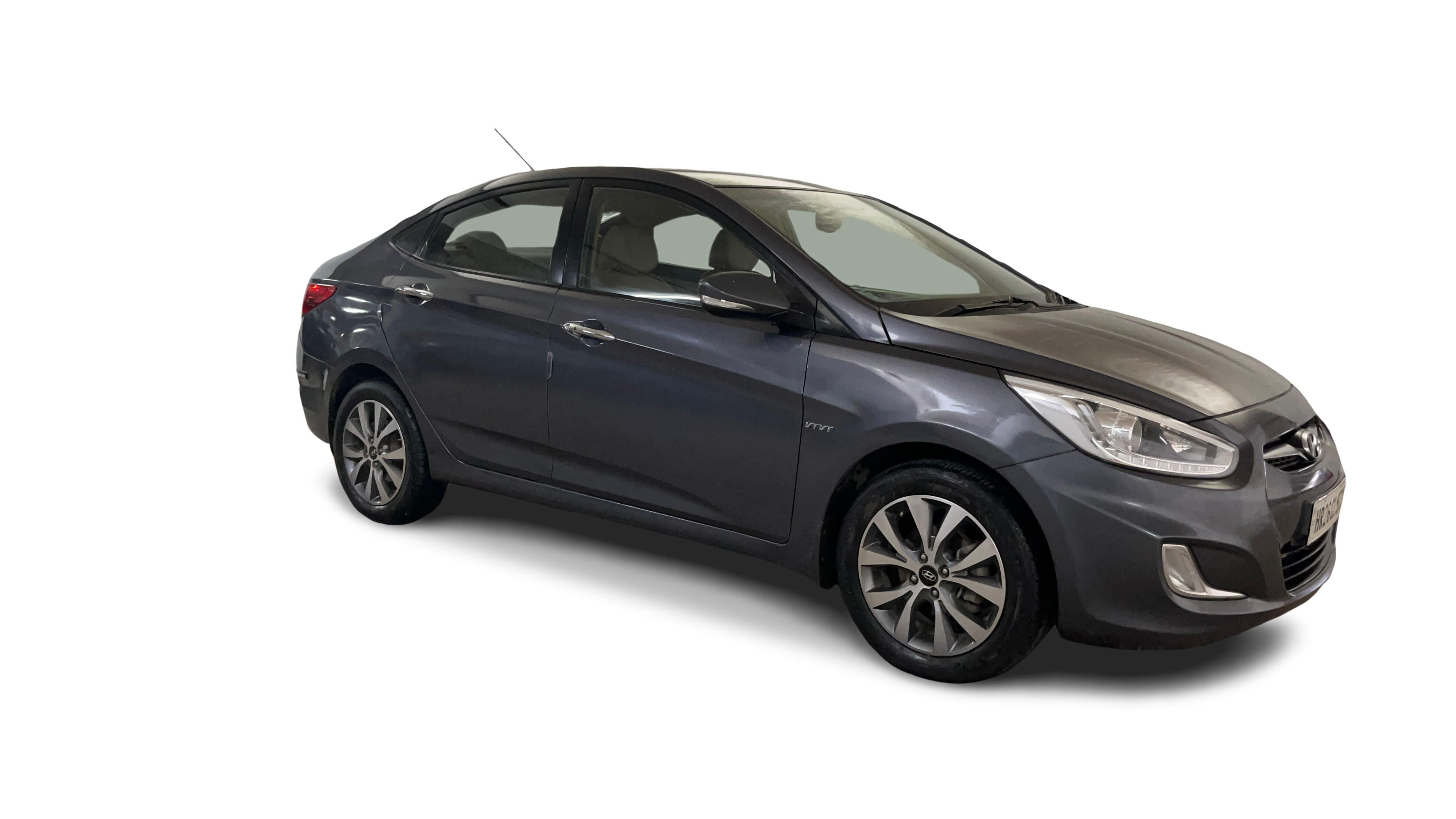 Hyundai Verna-img