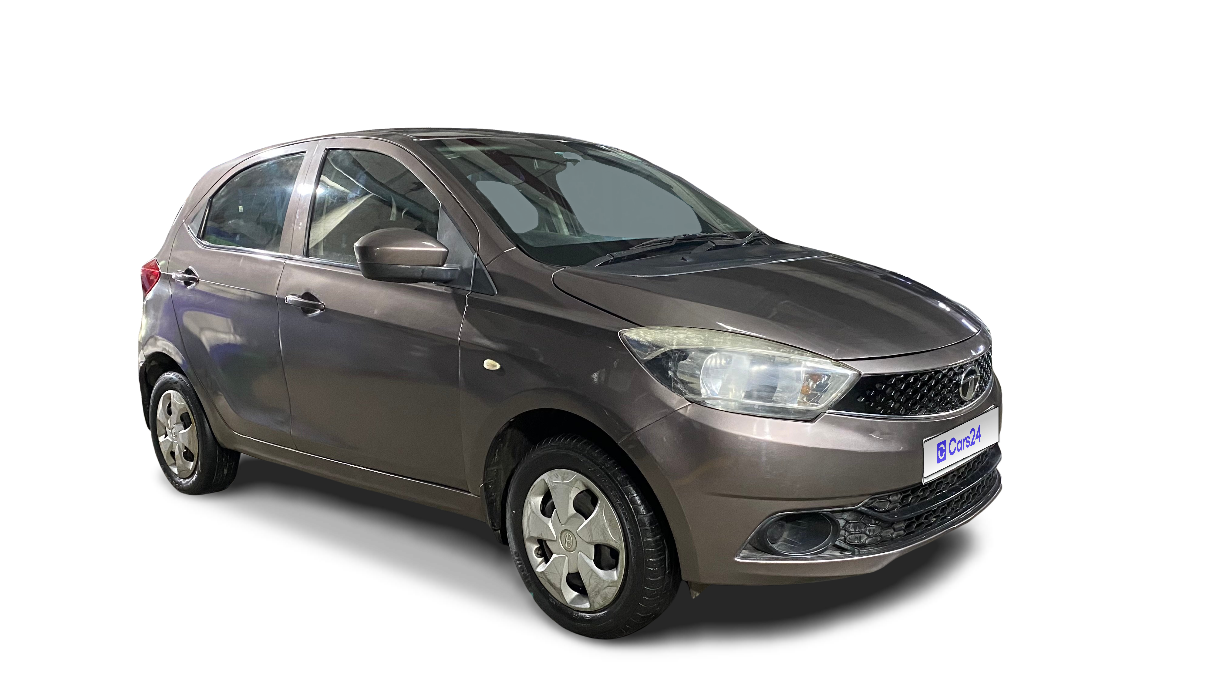 2018 Tata Tiago - Hatchback - Petrol - Manual - ₹2.90 lakh