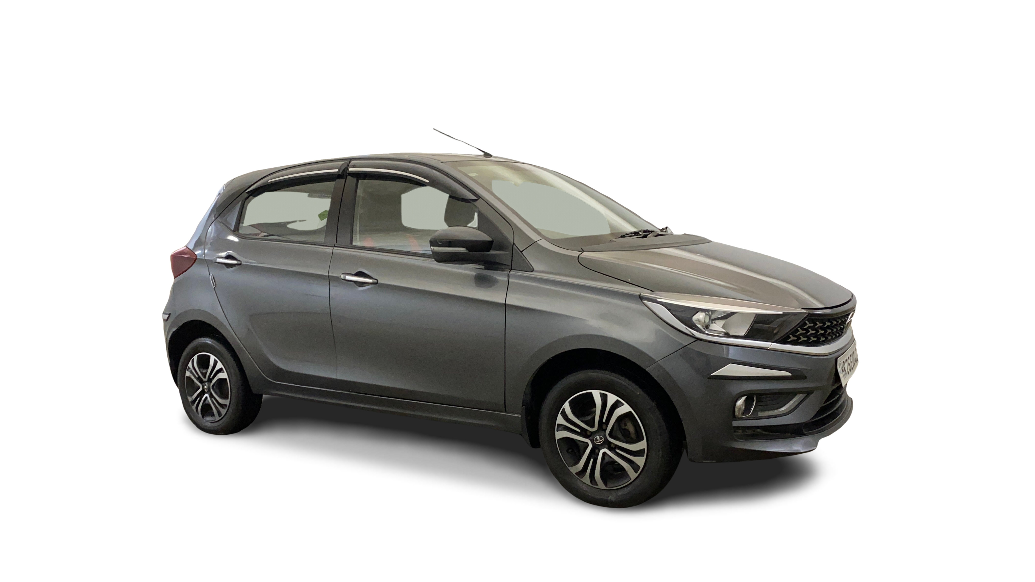 Tata Tiago-img