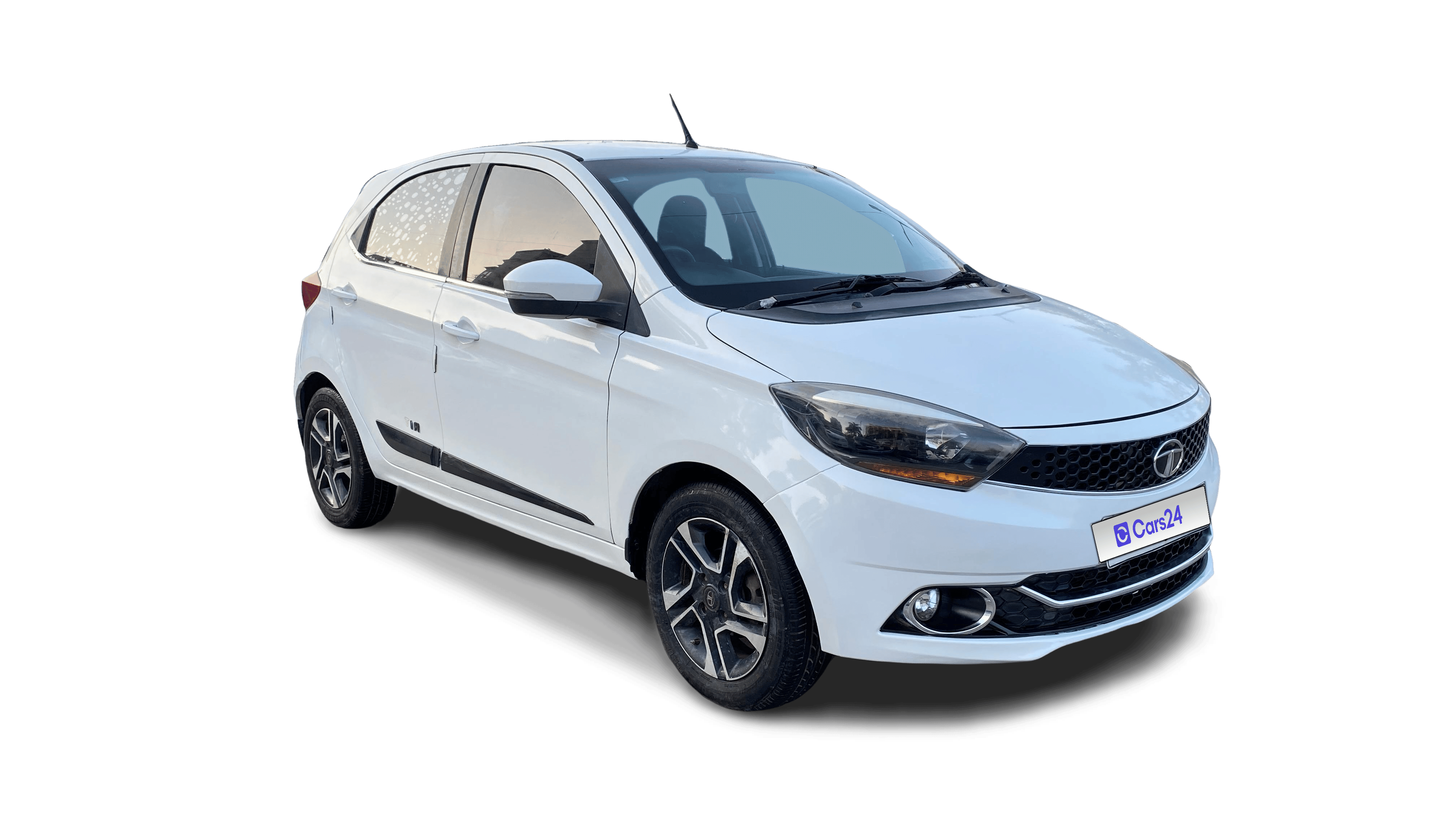 2019 Tata Tiago - Hatchback - CNG - Manual - ₹3.75 lakh