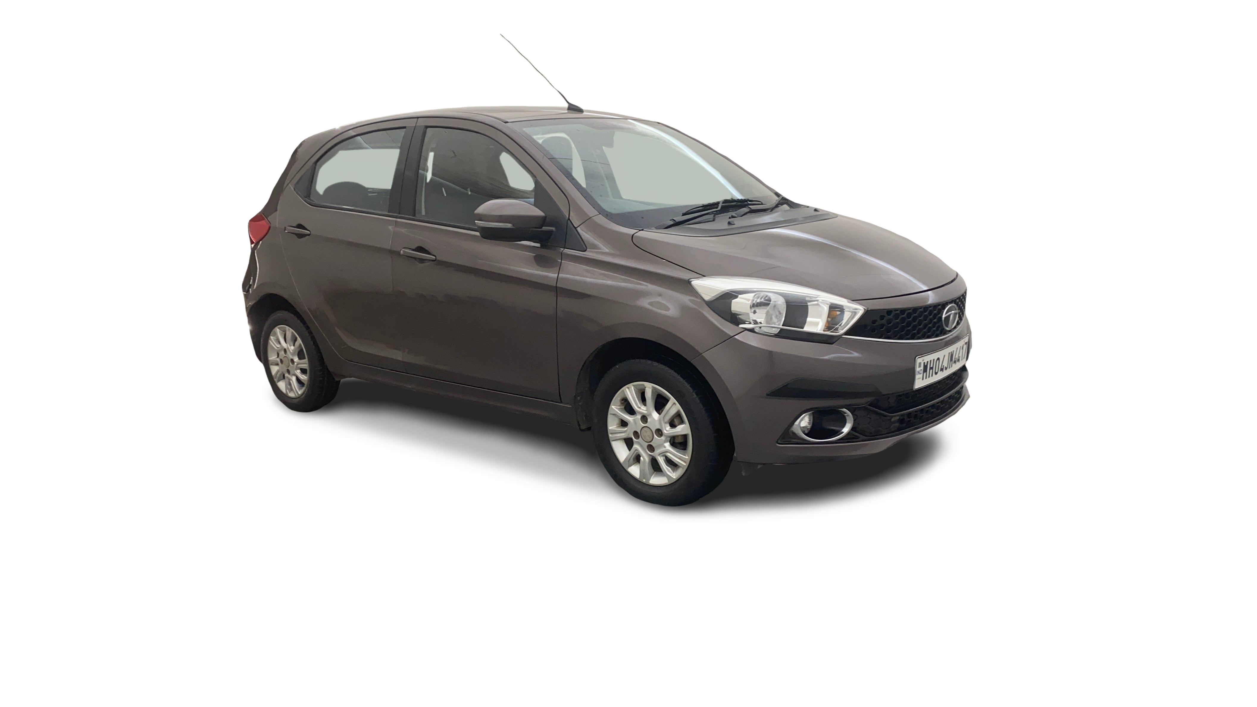 Tata Tiago-img